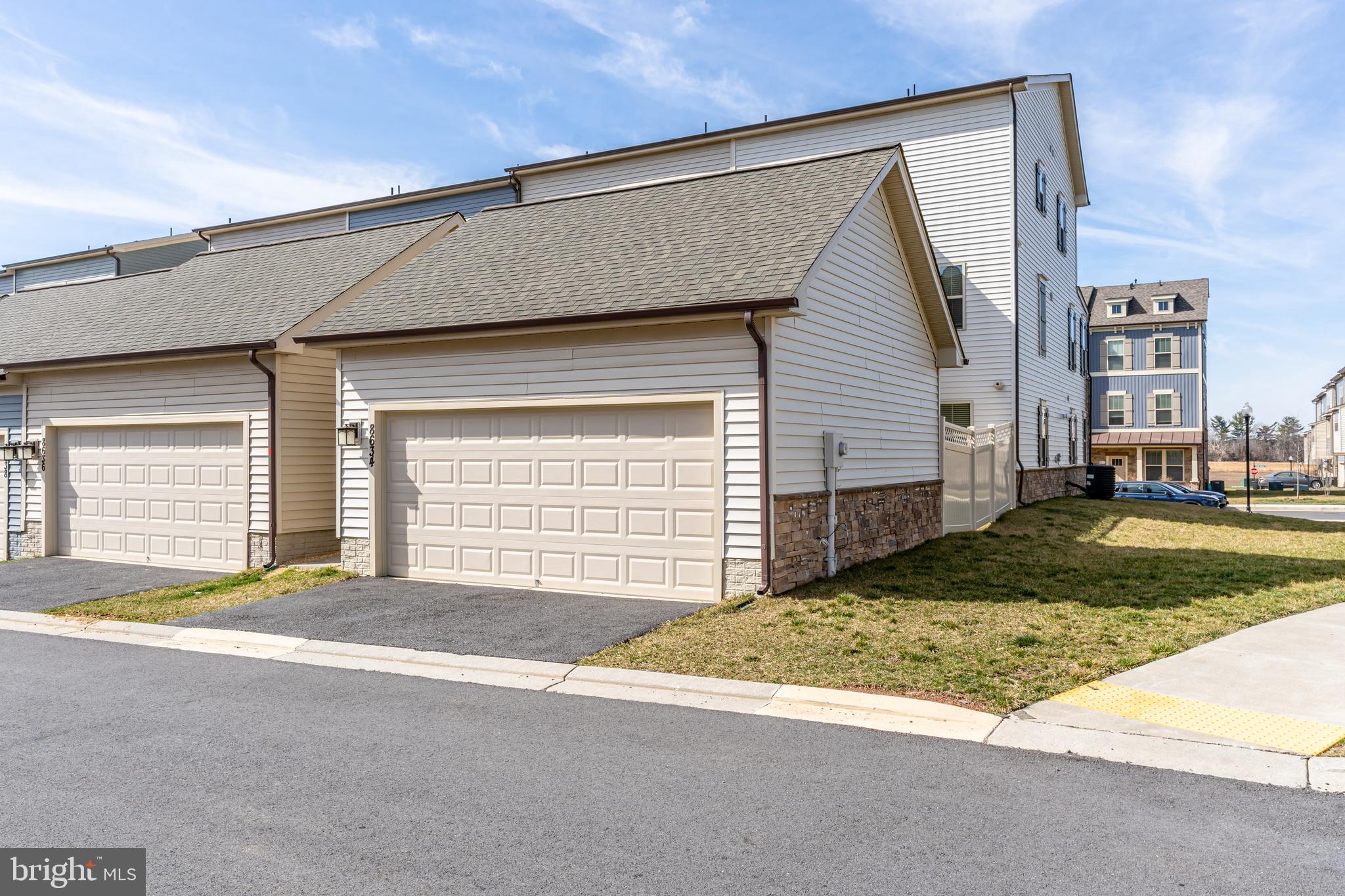 VILLAGES OF URBANA - Residential