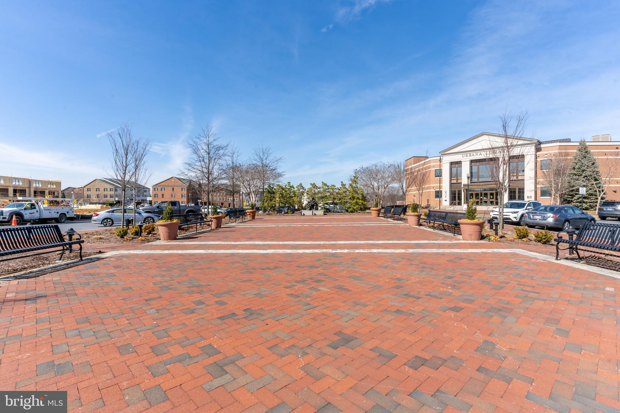 VILLAGES OF URBANA - Residential