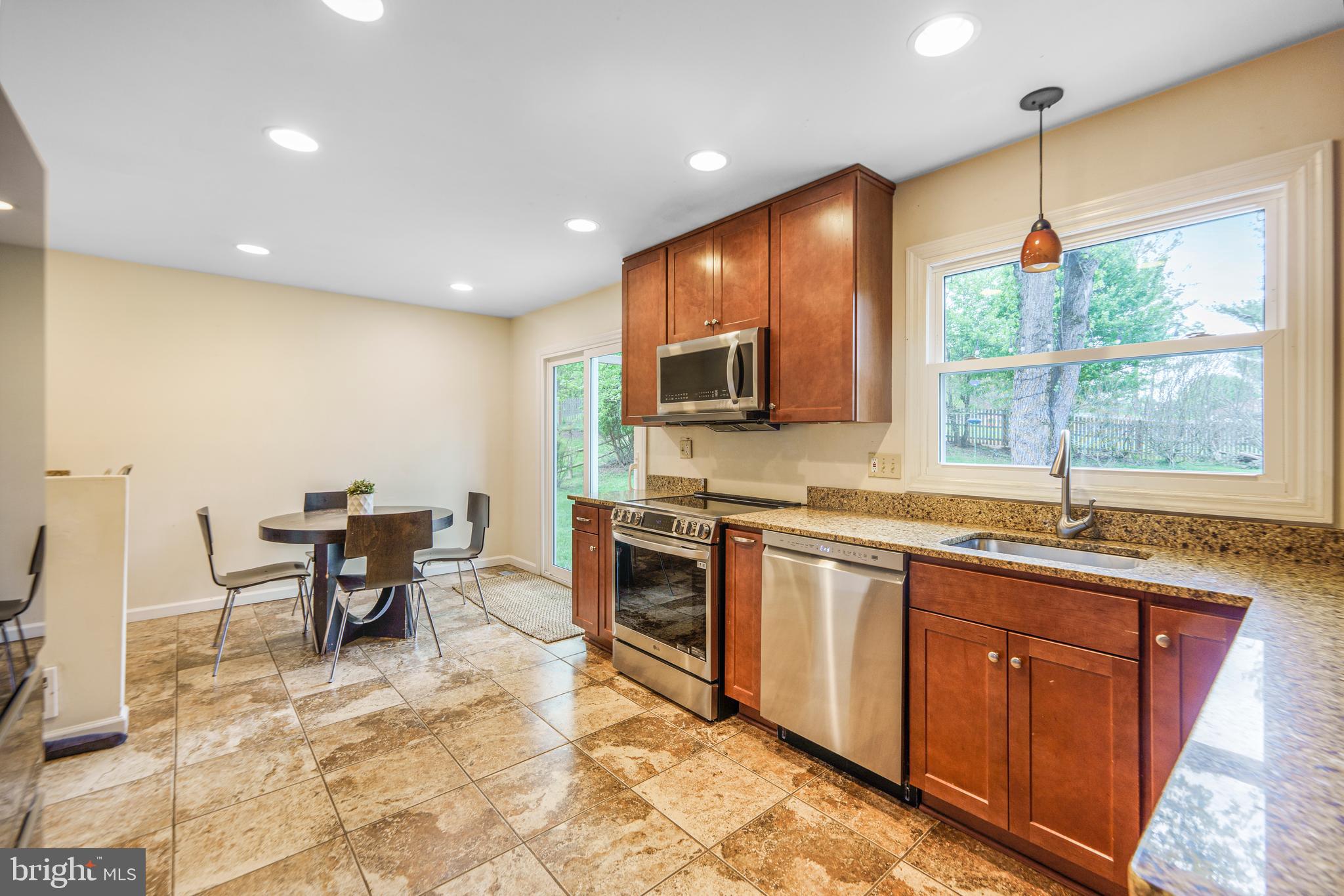 CASHELL MANOR - Residential