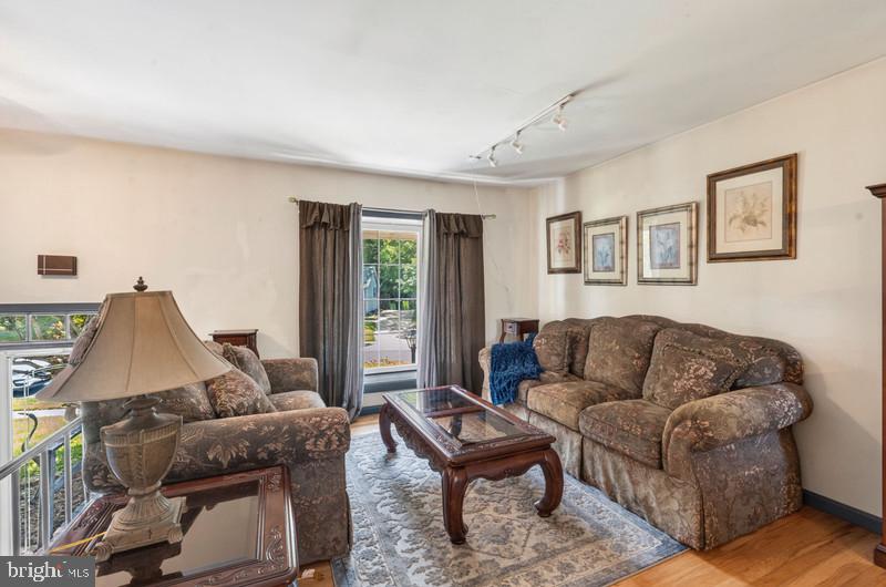 2408 GREENHEART LANE