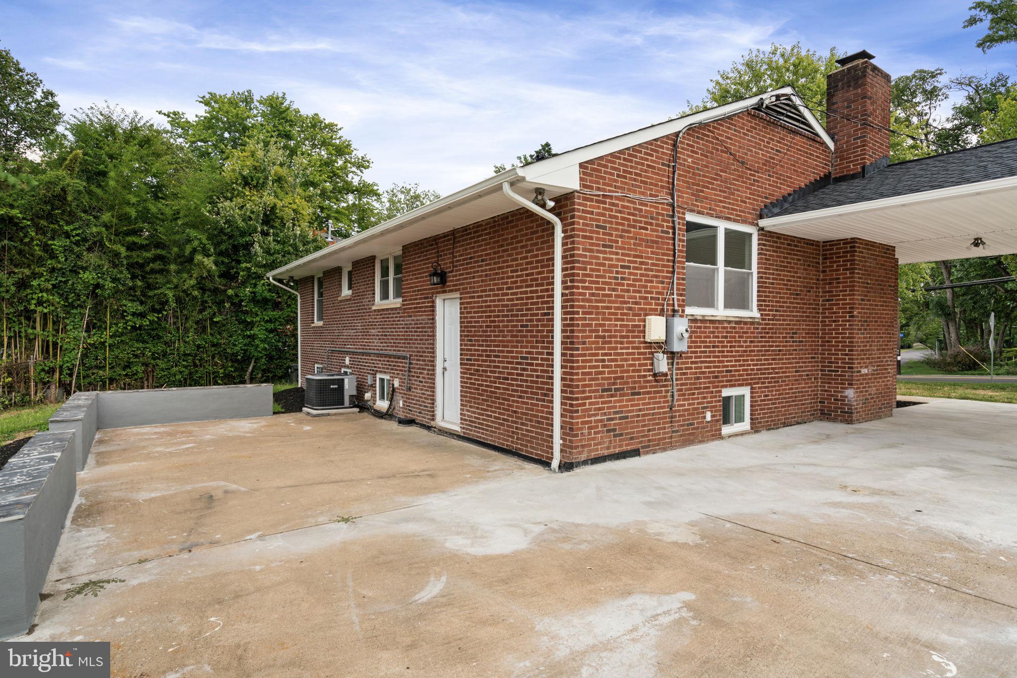 BRISTOW - Residential