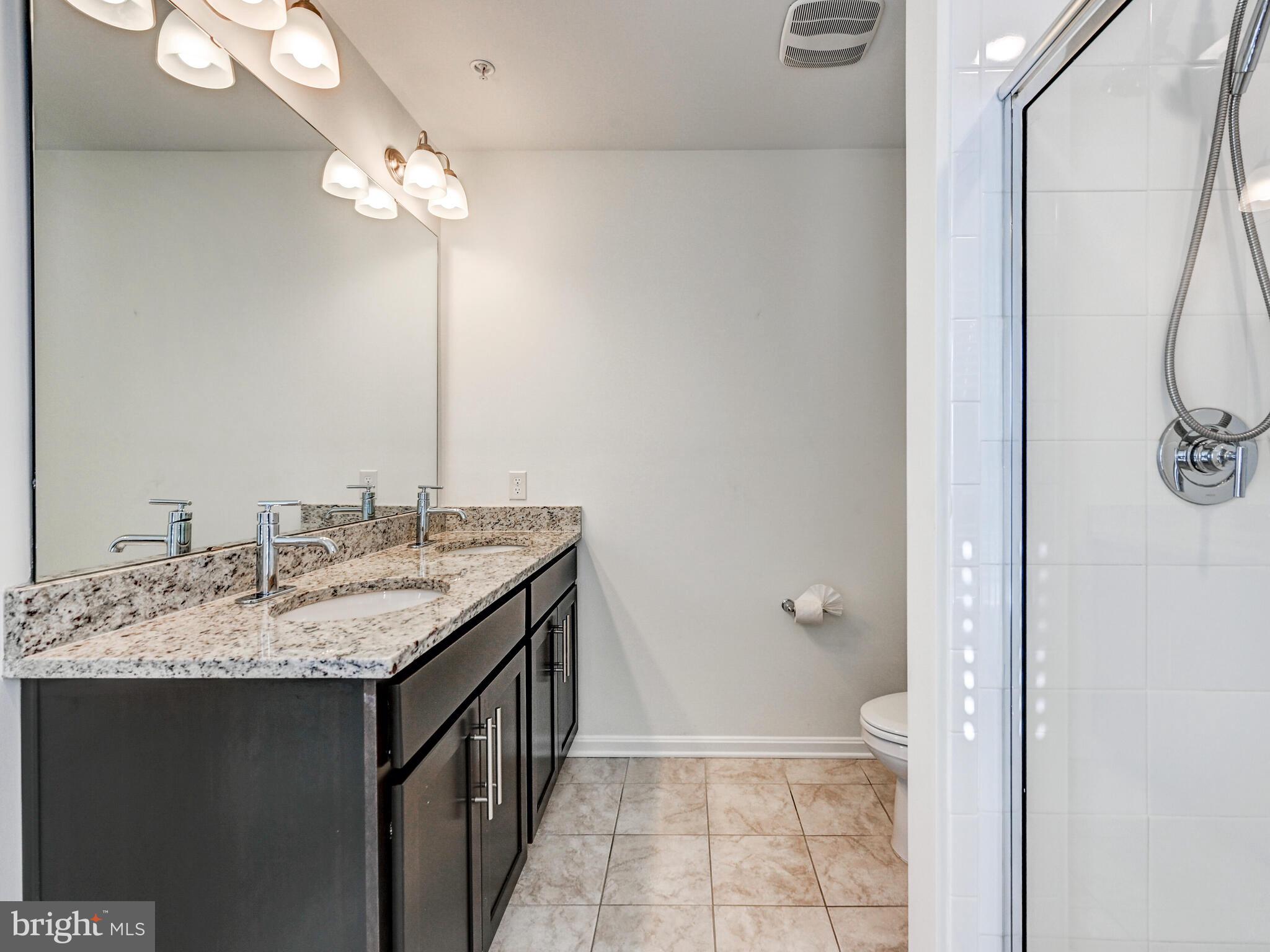 MEDFIELD - Residential