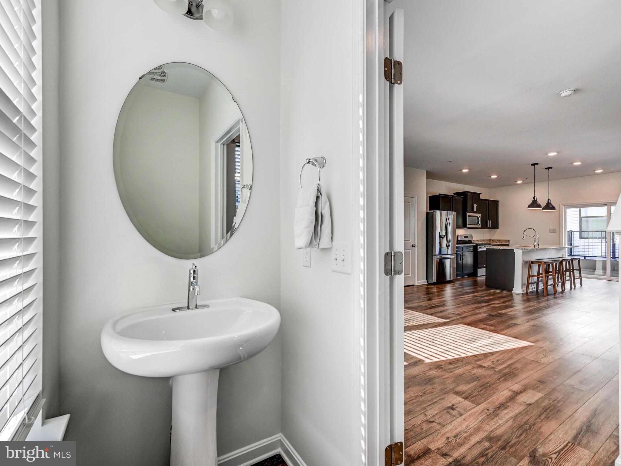 MEDFIELD - Residential