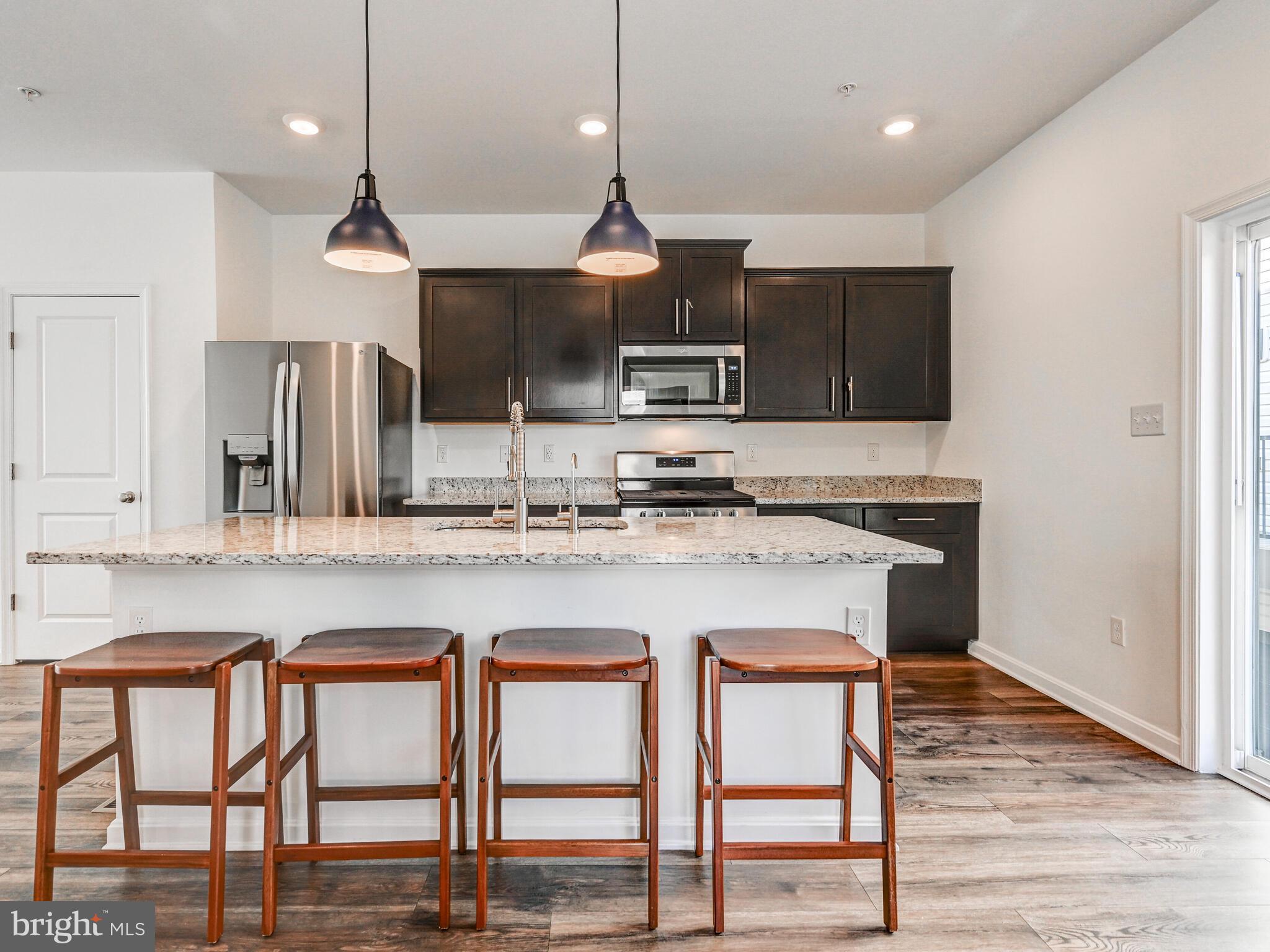 MEDFIELD - Residential