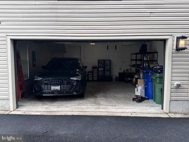 MEDFIELD - Residential