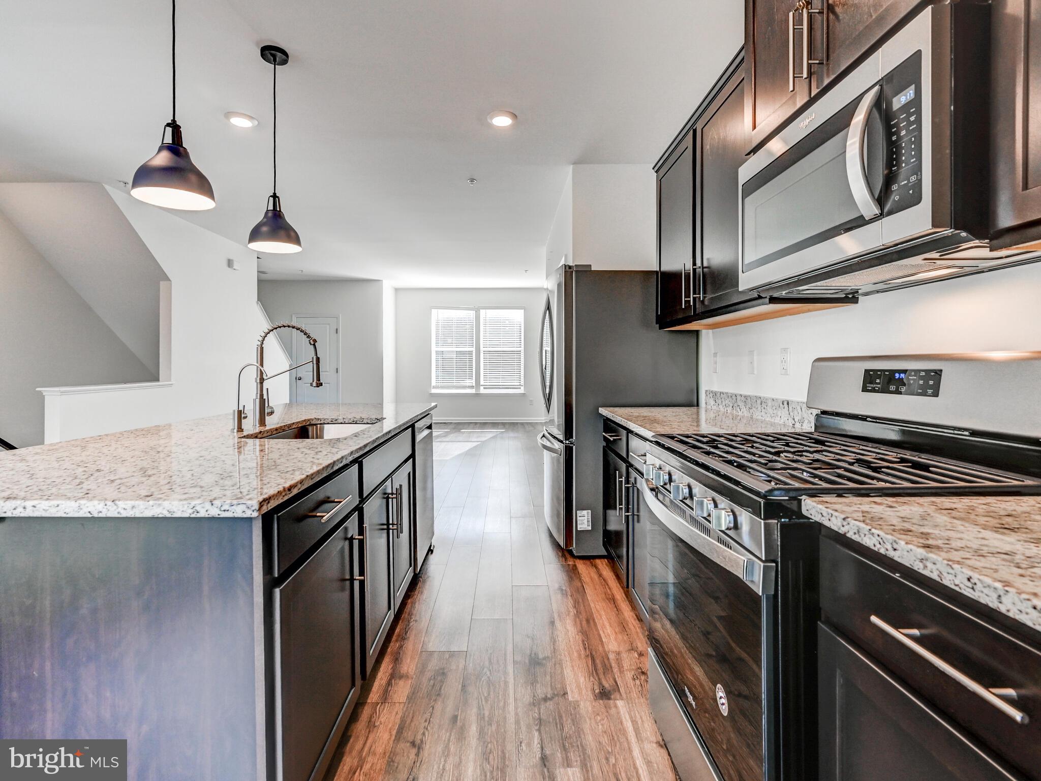 MEDFIELD - Residential