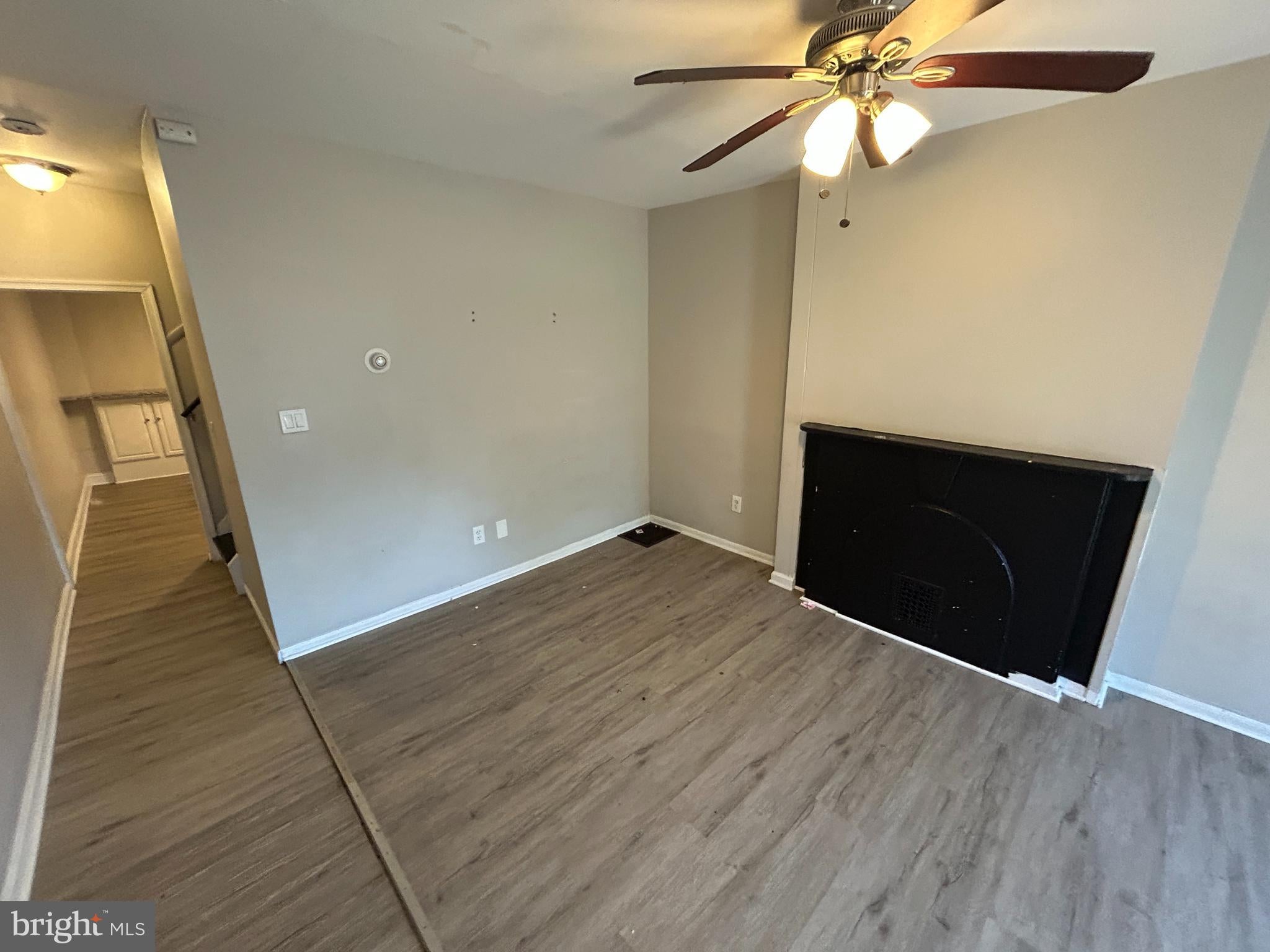 1718 RIGGS AVENUE