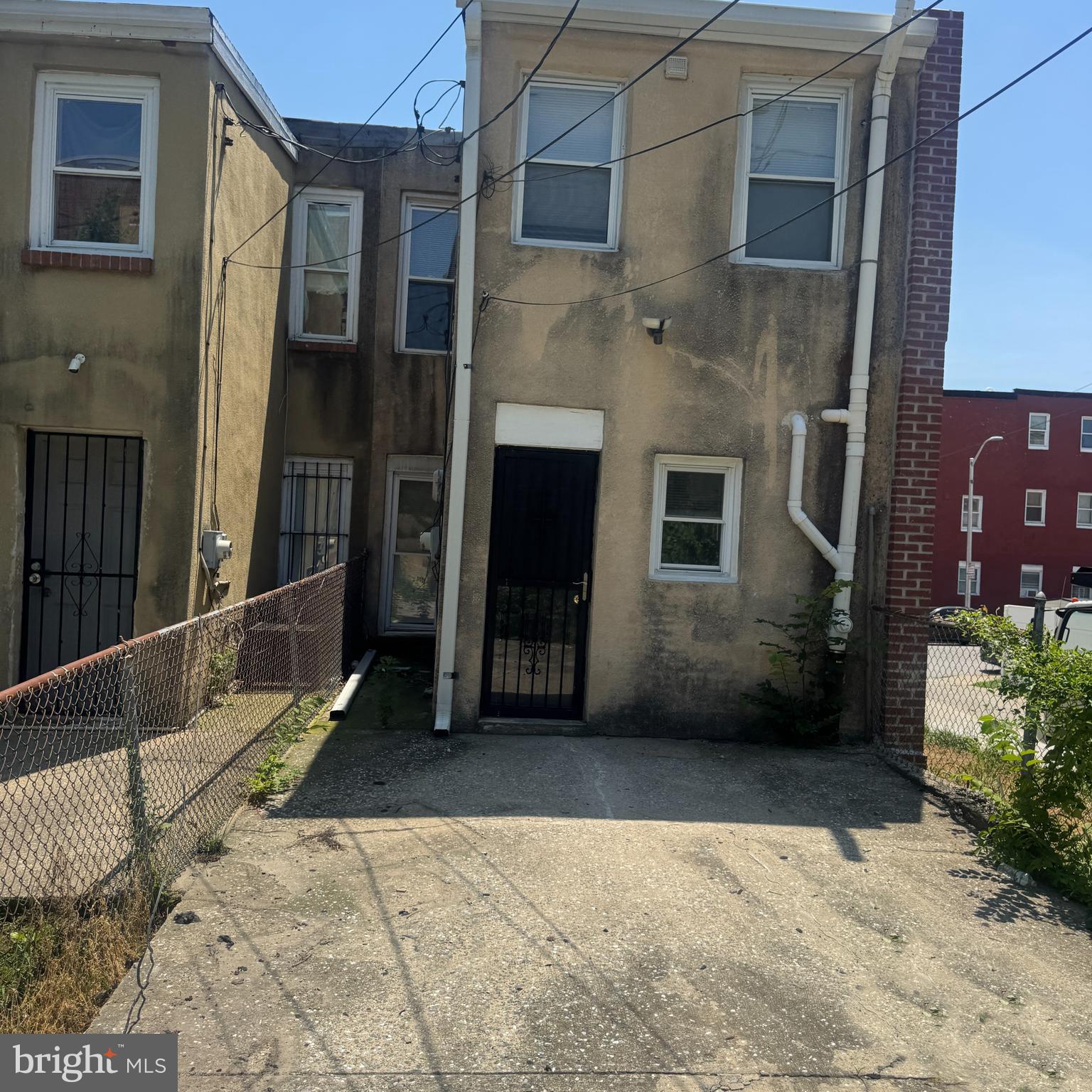 1718 RIGGS AVENUE