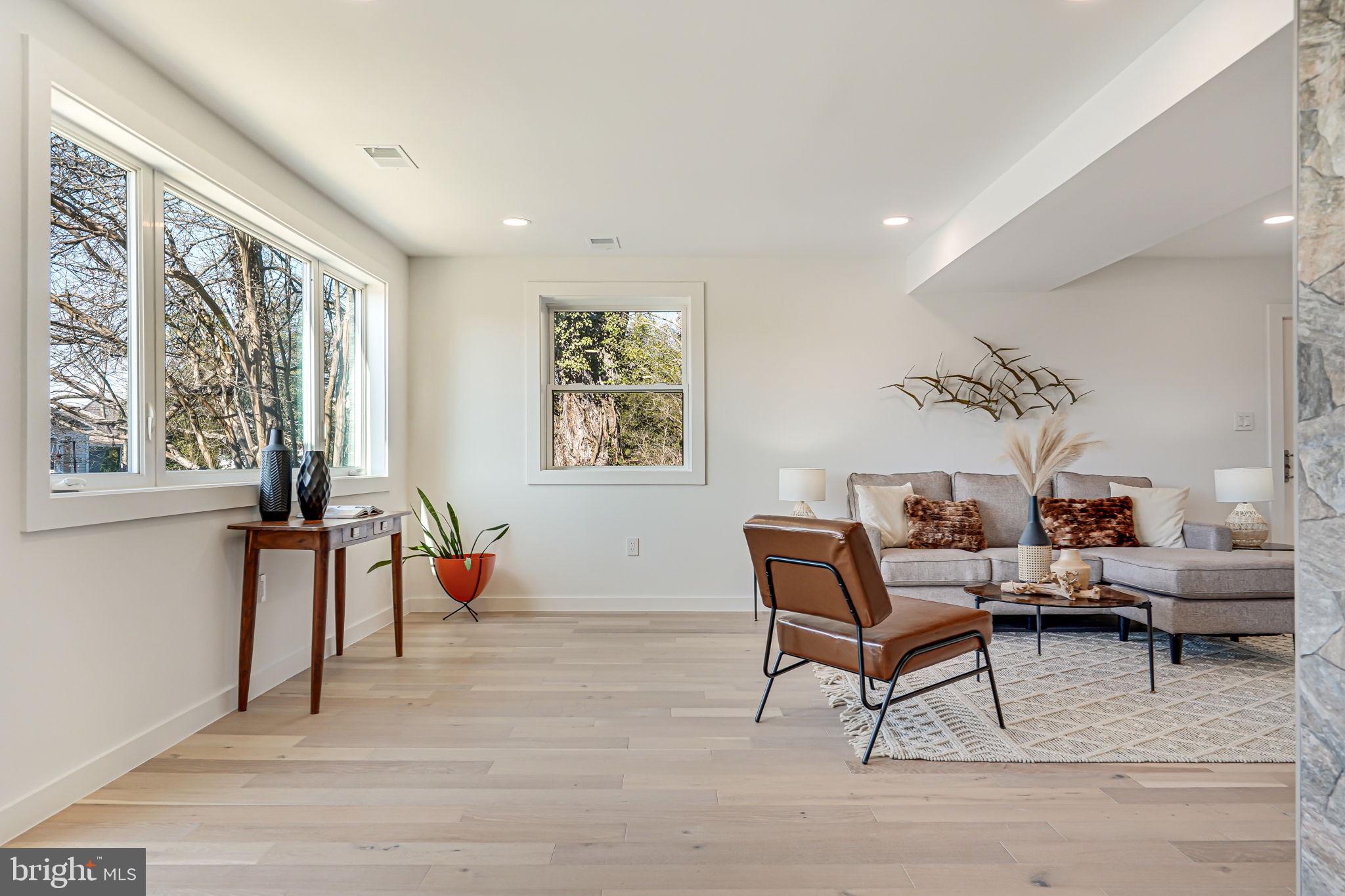 HIGHVIEW PARK - Residential