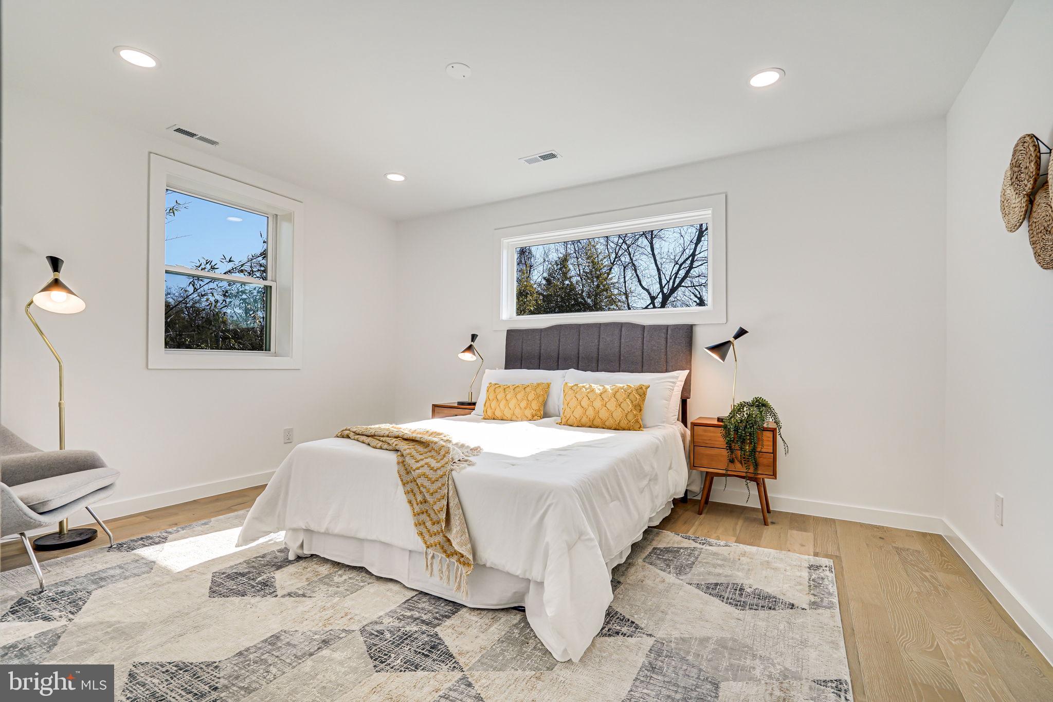 HIGHVIEW PARK - Residential