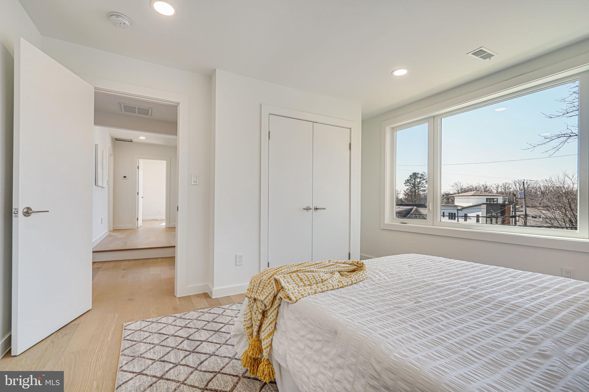 HIGHVIEW PARK - Residential