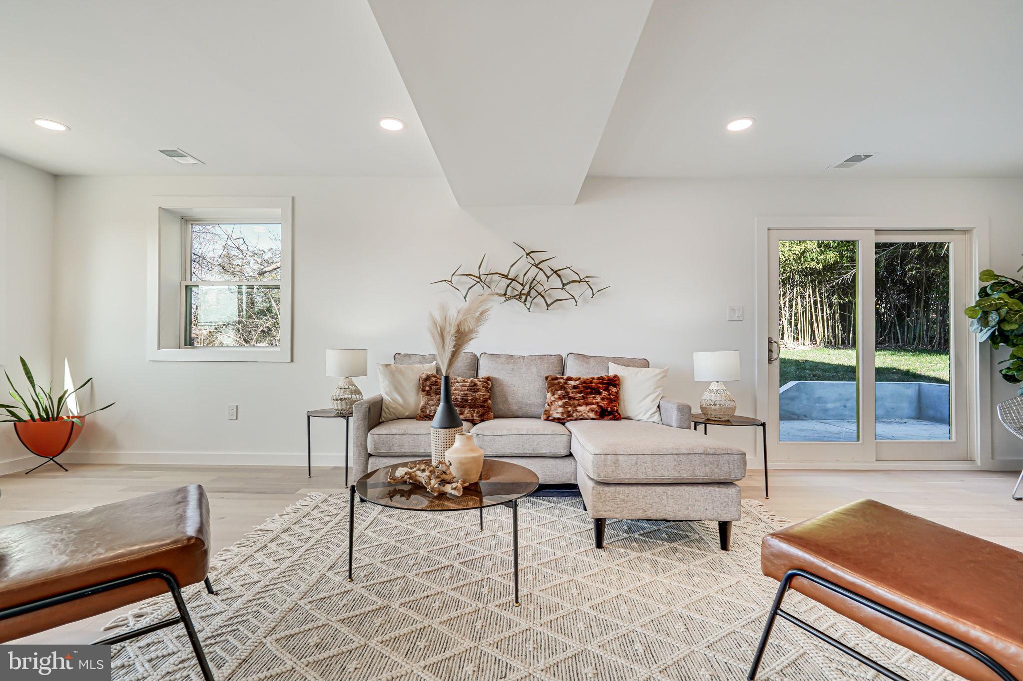 HIGHVIEW PARK - Residential