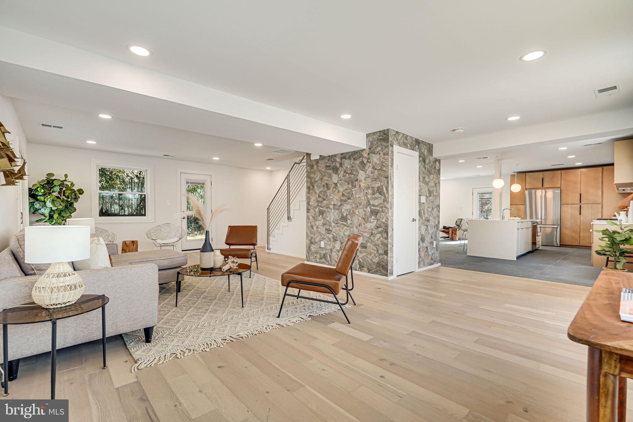 HIGHVIEW PARK - Residential