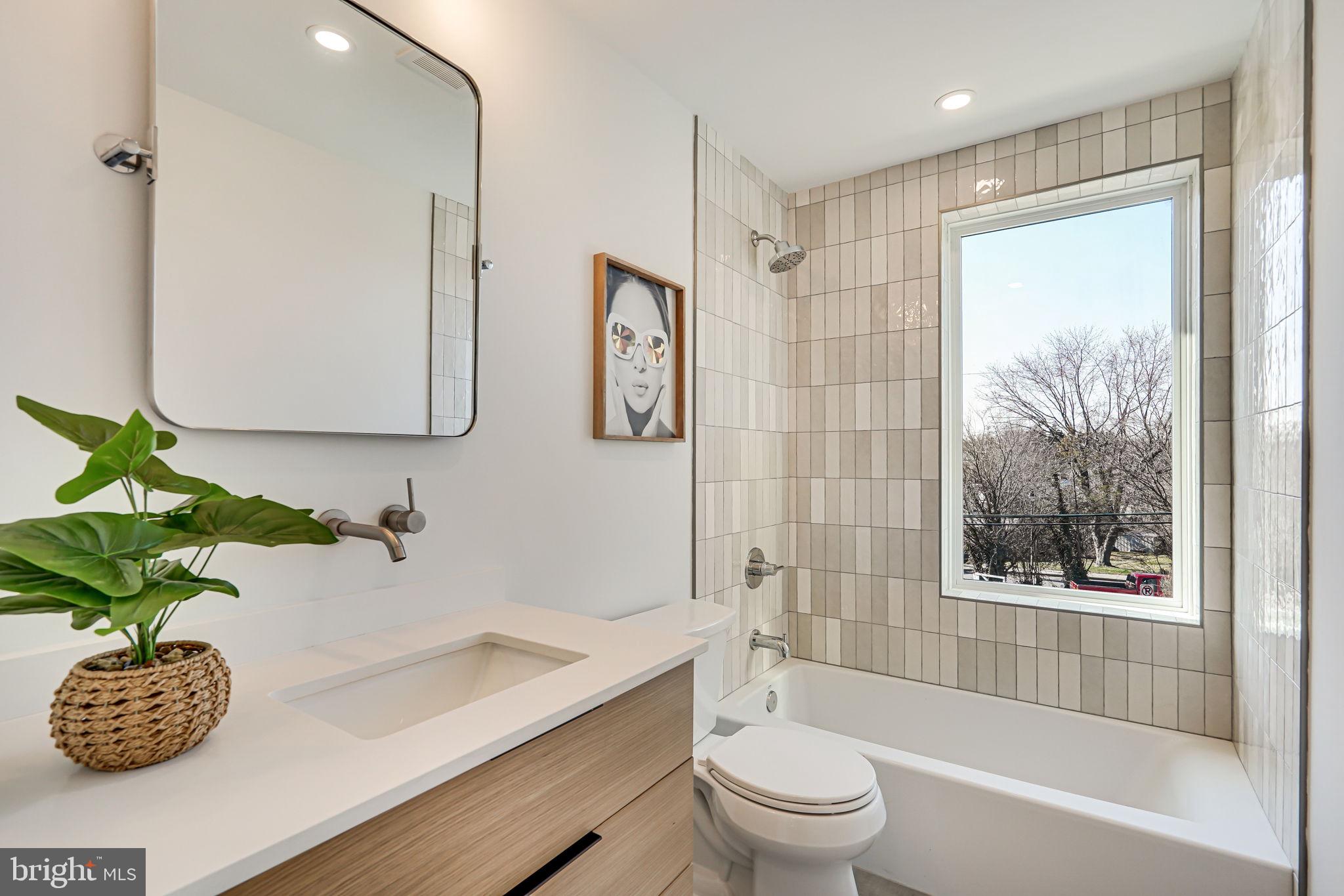 HIGHVIEW PARK - Residential