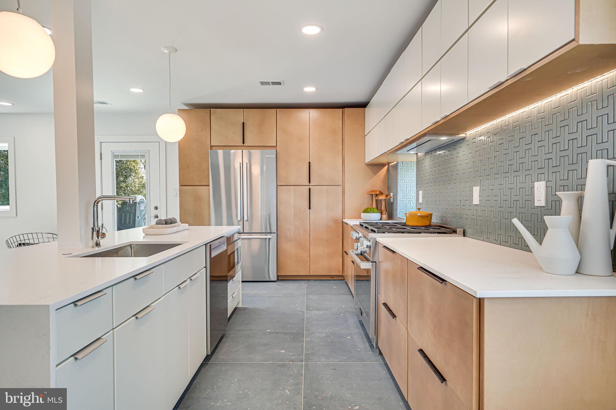 HIGHVIEW PARK - Residential