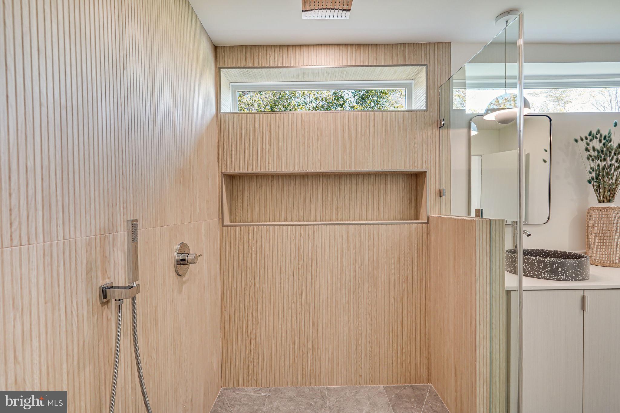 HIGHVIEW PARK - Residential