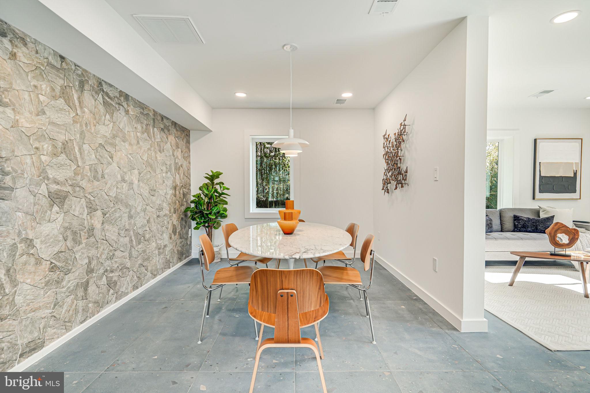 HIGHVIEW PARK - Residential