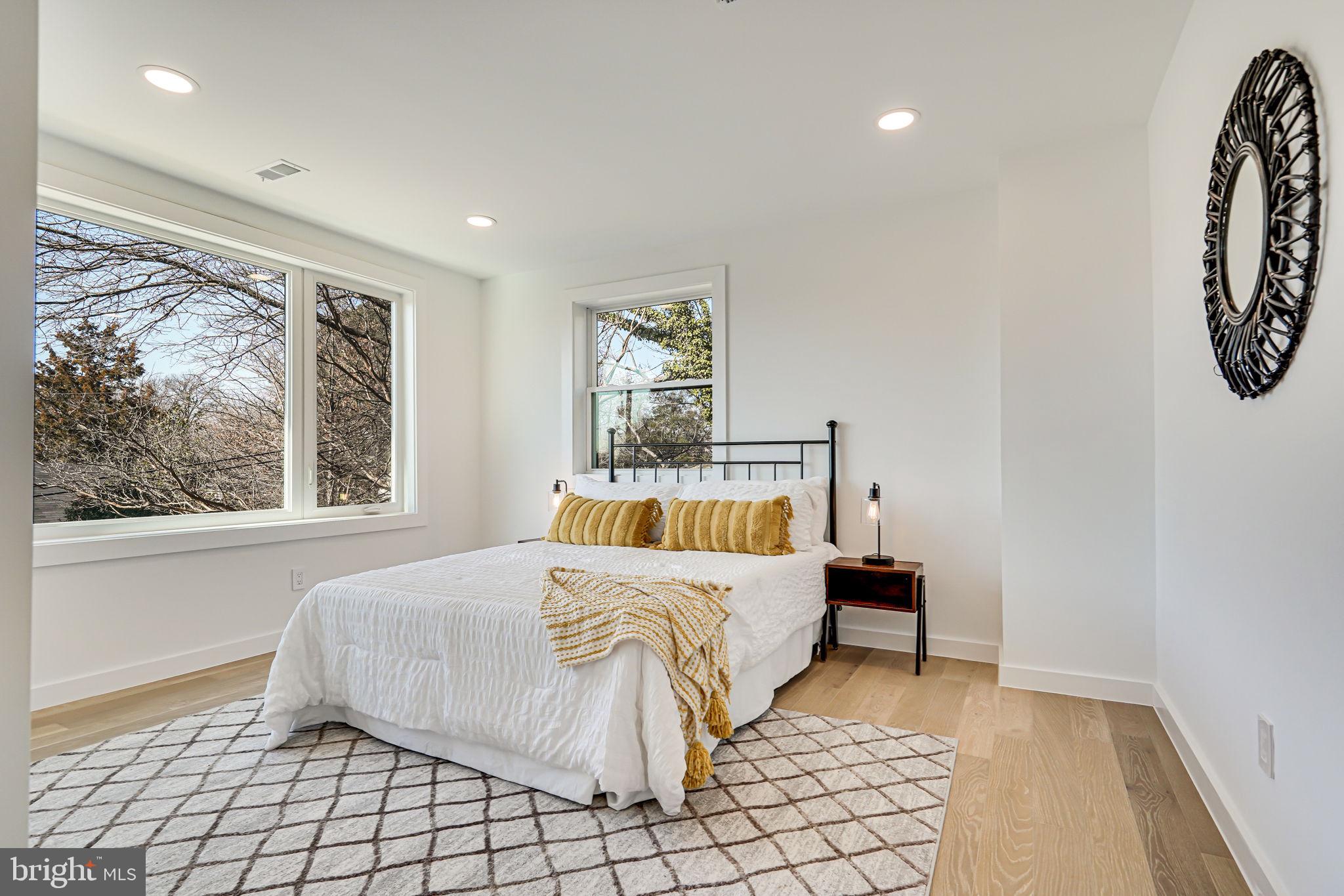 HIGHVIEW PARK - Residential