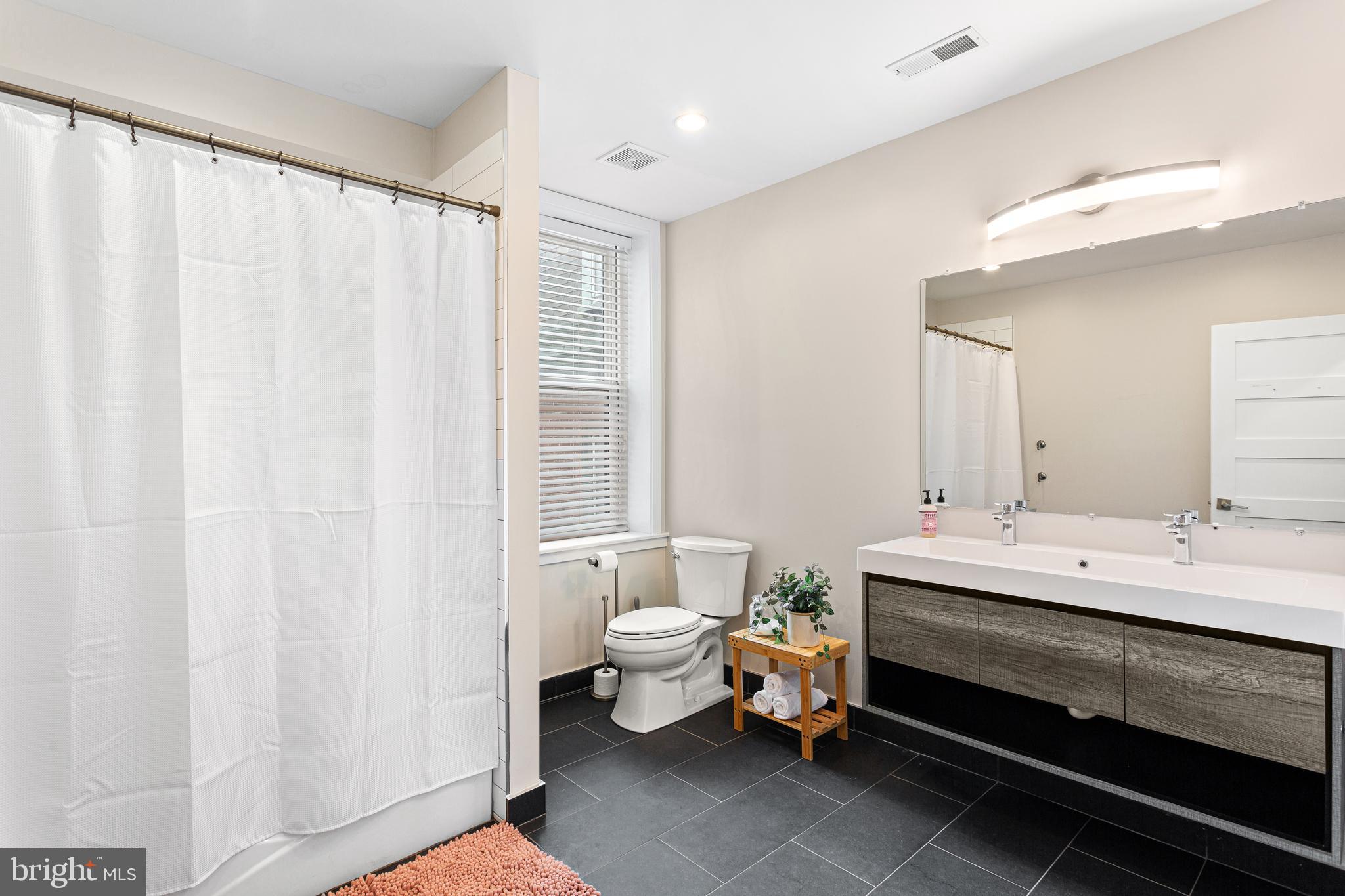 FAIRMOUNT - Residential