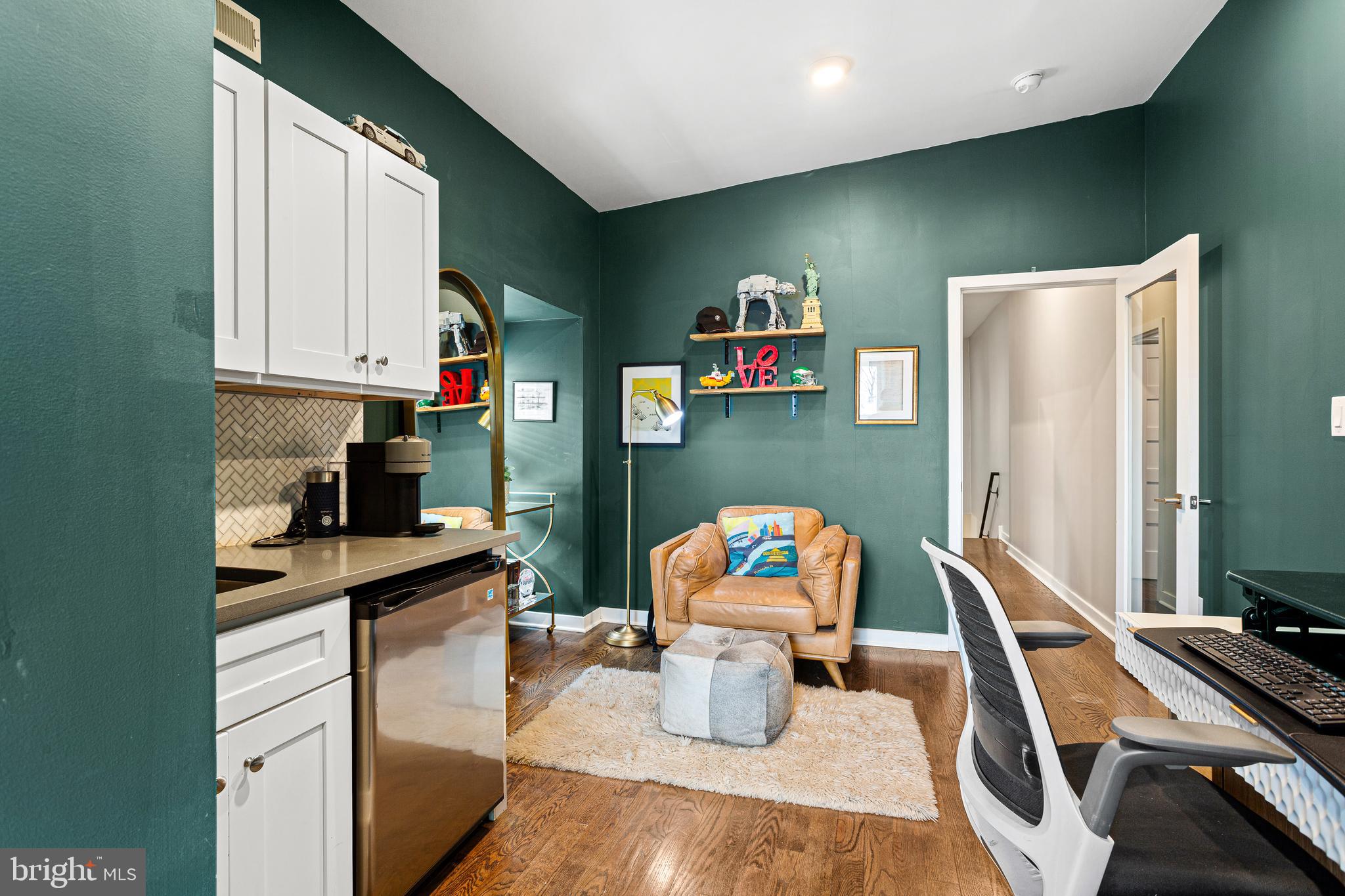 FAIRMOUNT - Residential