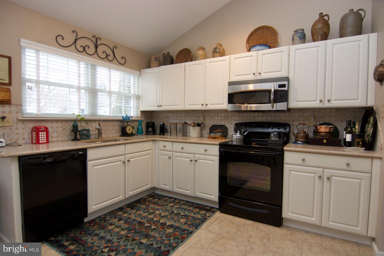 SPRING RIDGE - Residential