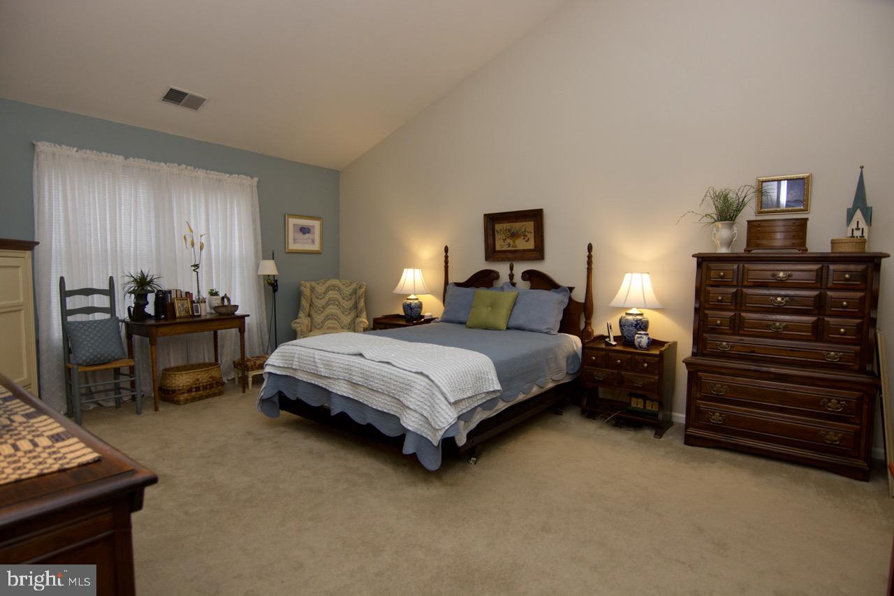 SPRING RIDGE - Residential