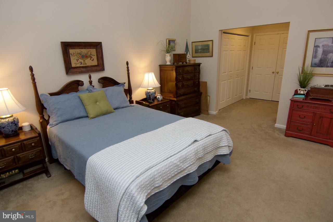 SPRING RIDGE - Residential