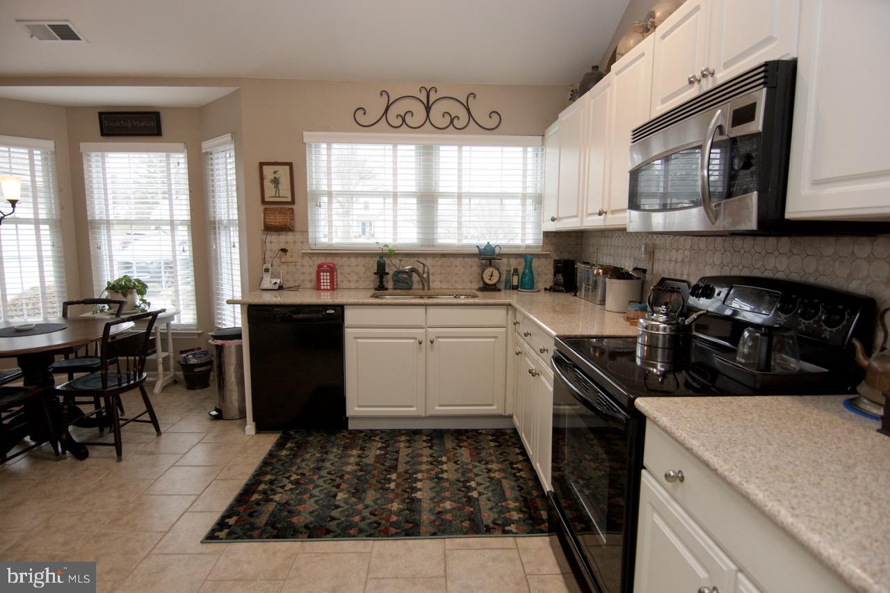 SPRING RIDGE - Residential