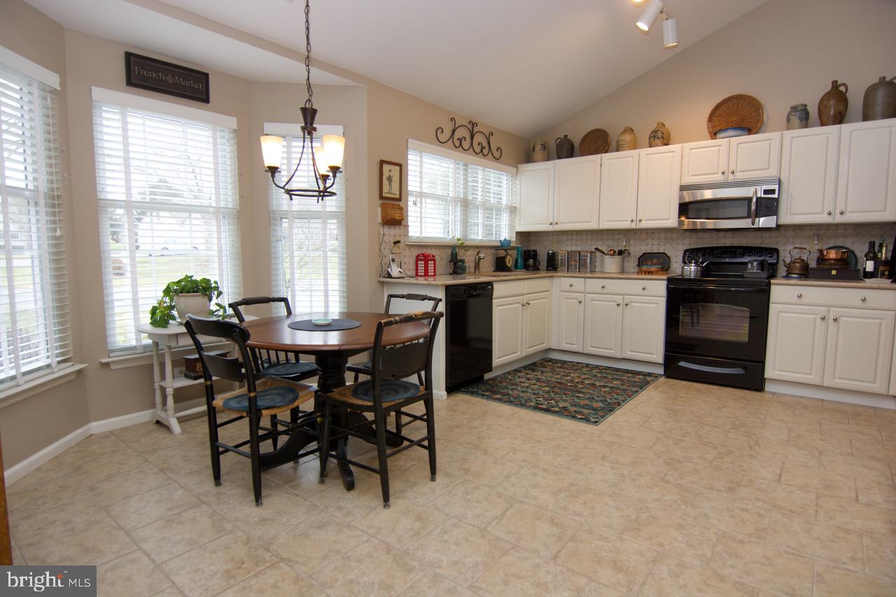 SPRING RIDGE - Residential