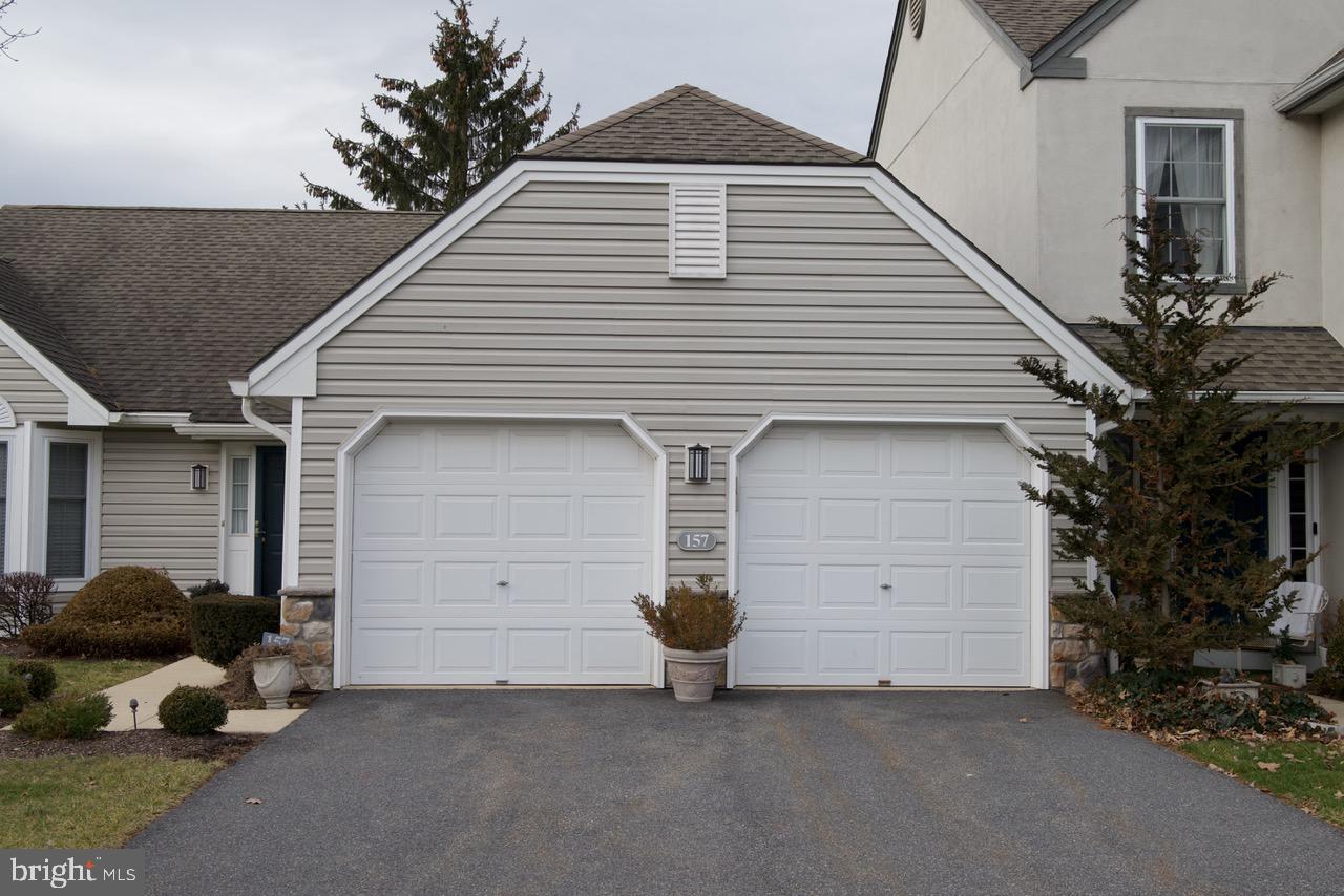 SPRING RIDGE - Residential