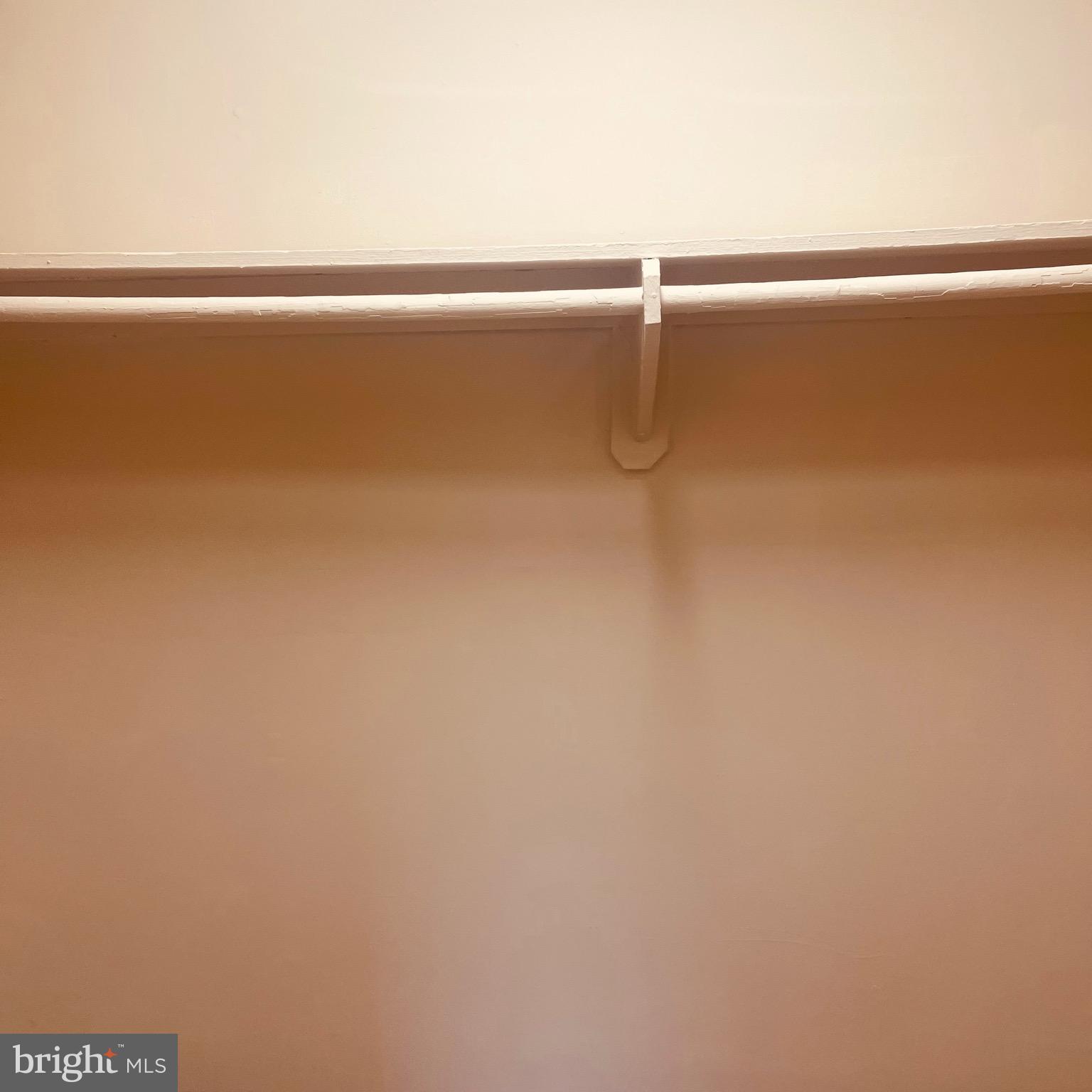 MARLOW TOWERS CONDOMINIUMS - Residential Lease