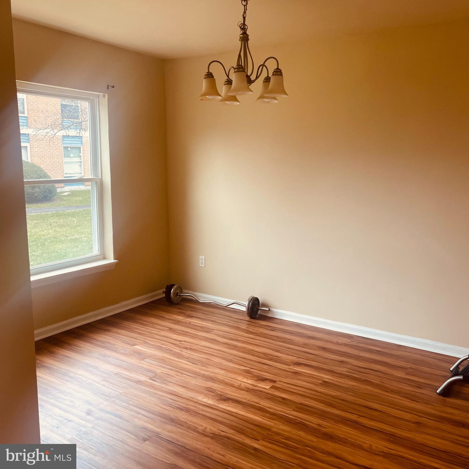 MARLOW TOWERS CONDOMINIUMS - Residential Lease