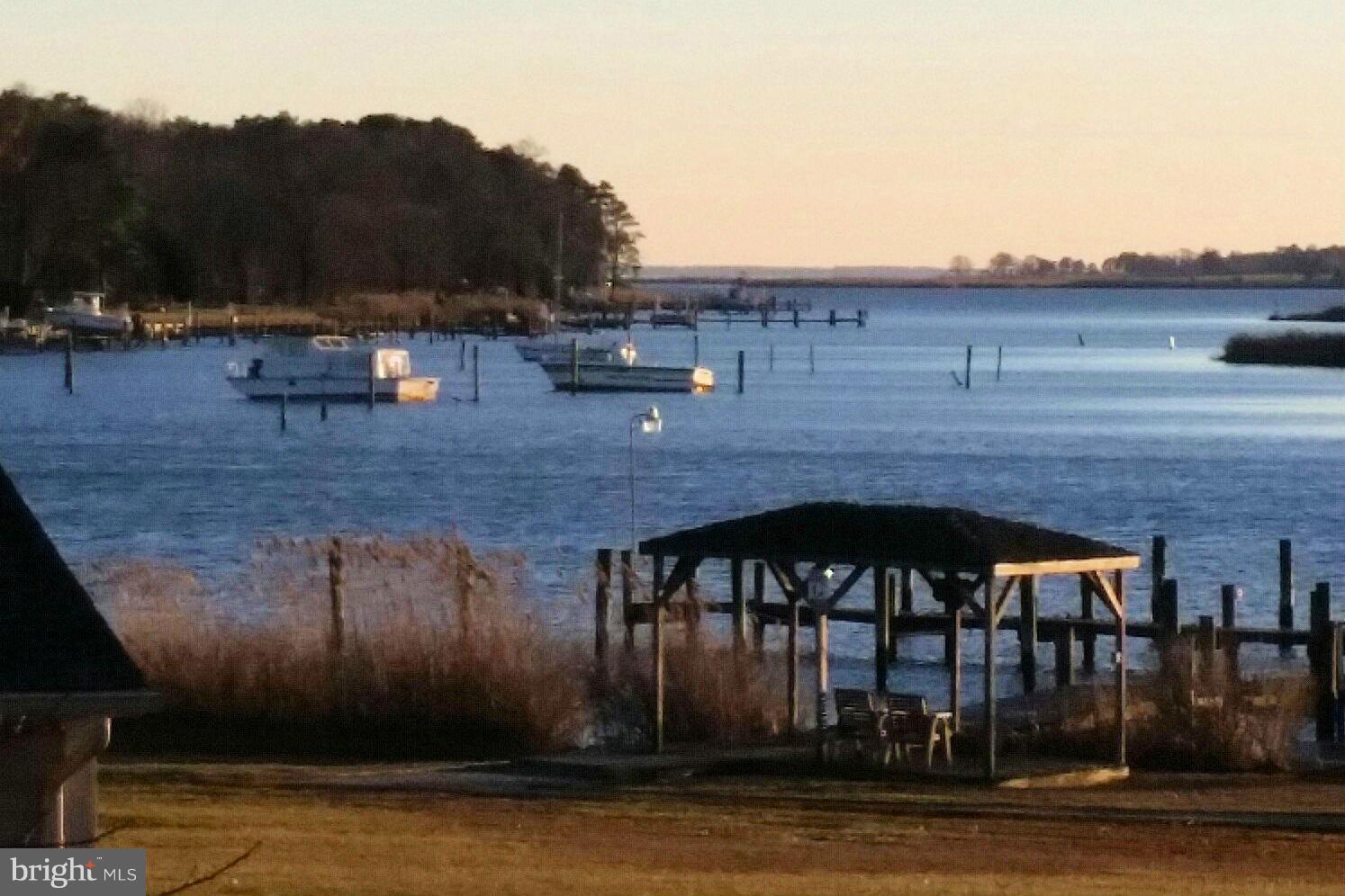 THOMPSON CREEK CONDOS - Residential Lease