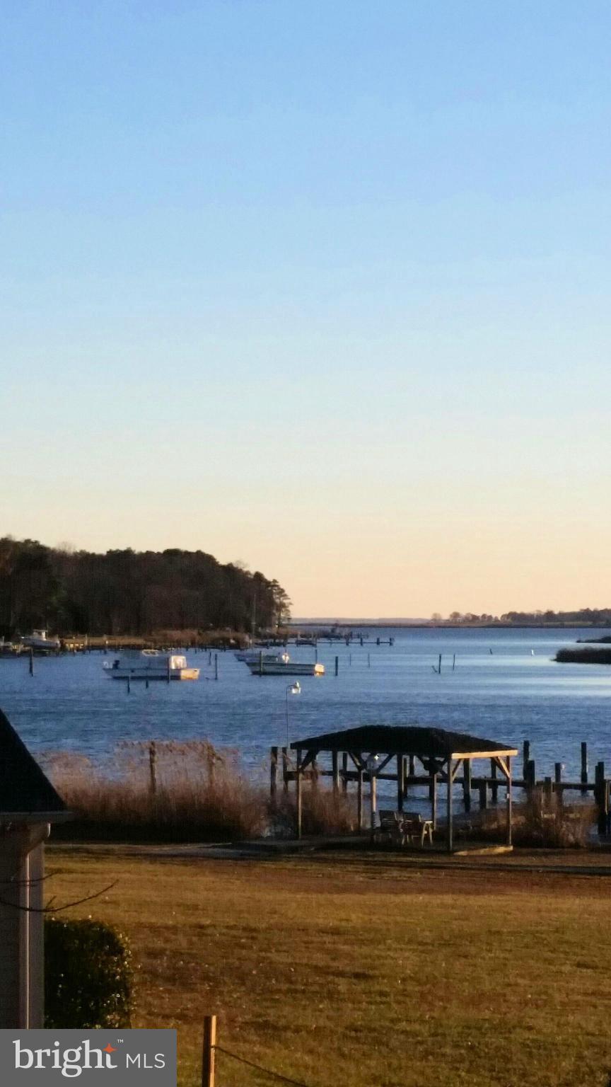 THOMPSON CREEK CONDOS - Residential Lease