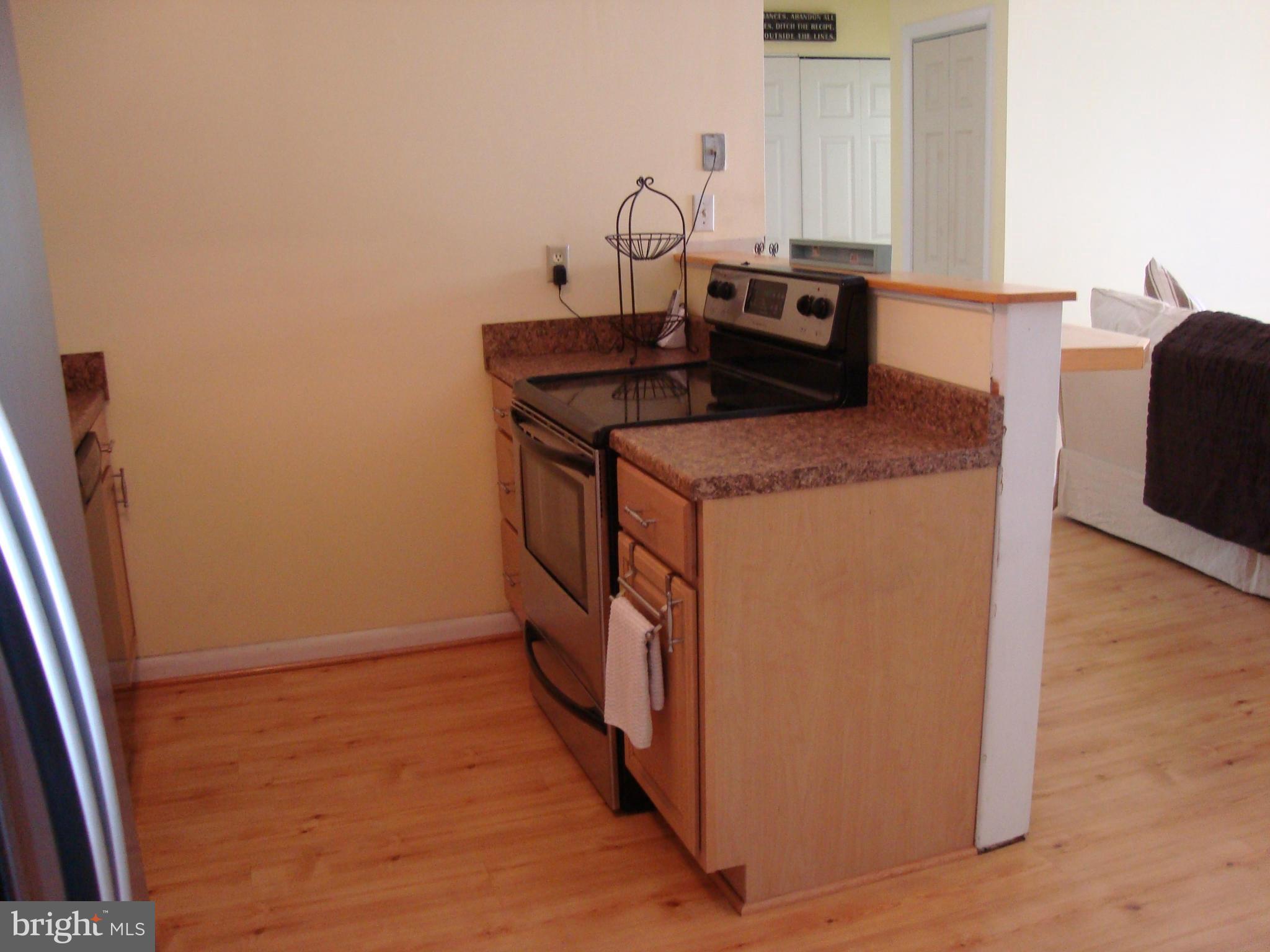 THOMPSON CREEK CONDOS - Residential Lease