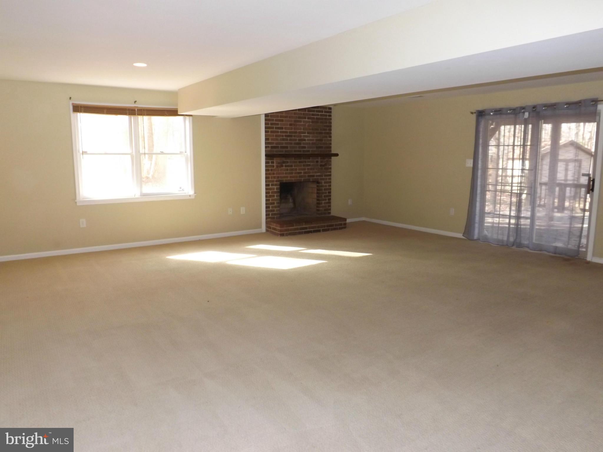 LAKE RIDGE - Residential Lease