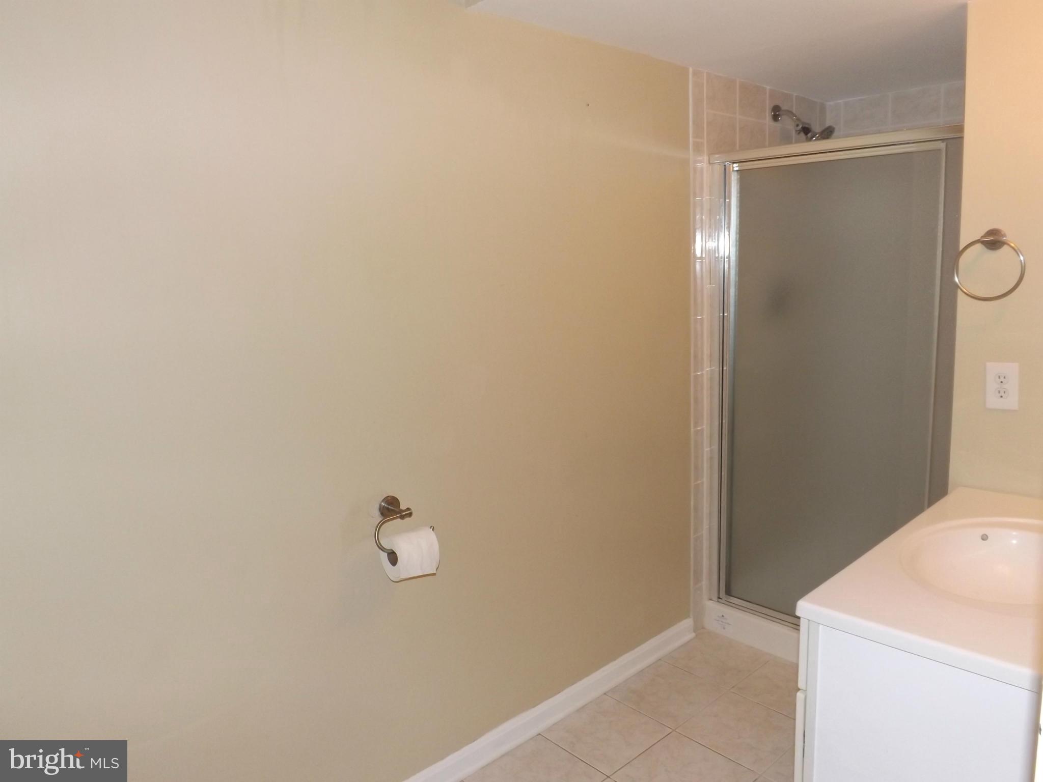 LAKE RIDGE - Residential Lease