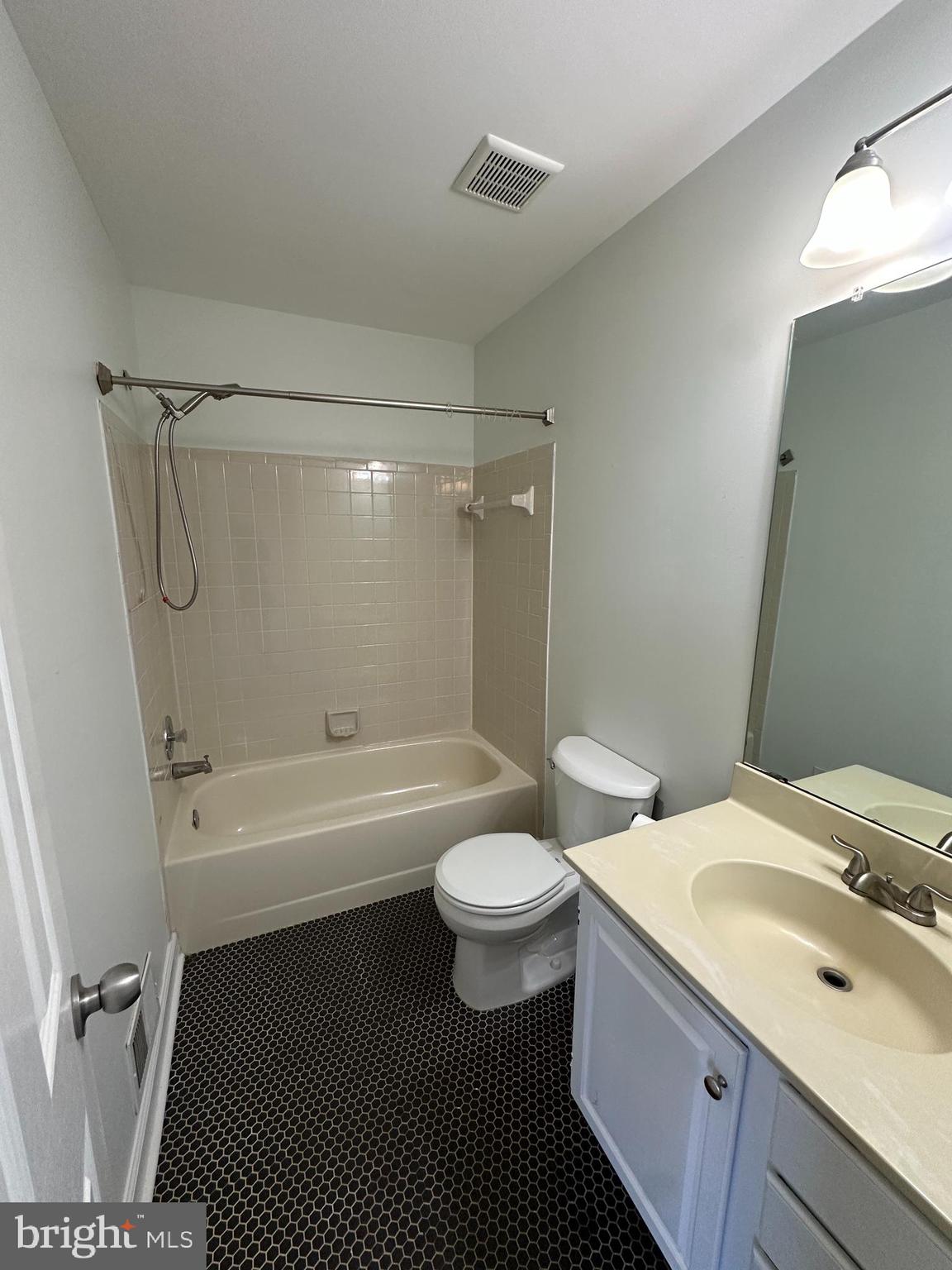 BRANDERMILL - Residential Lease