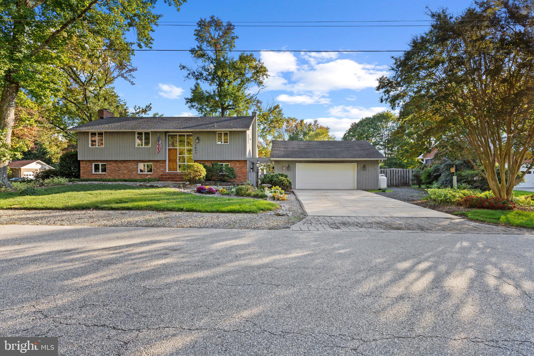 1657 HOMEWOOD LANDING ROAD