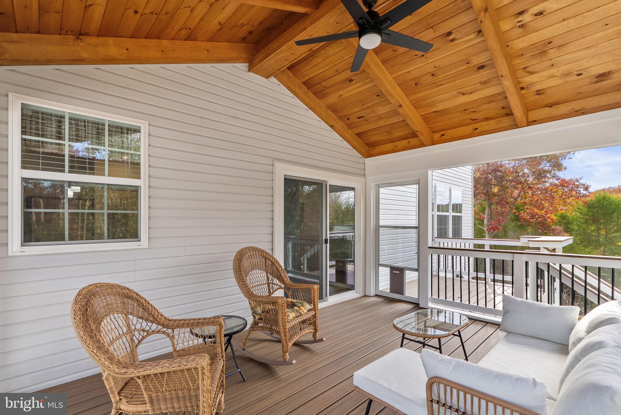 SENSENY VILLAGE - Residential