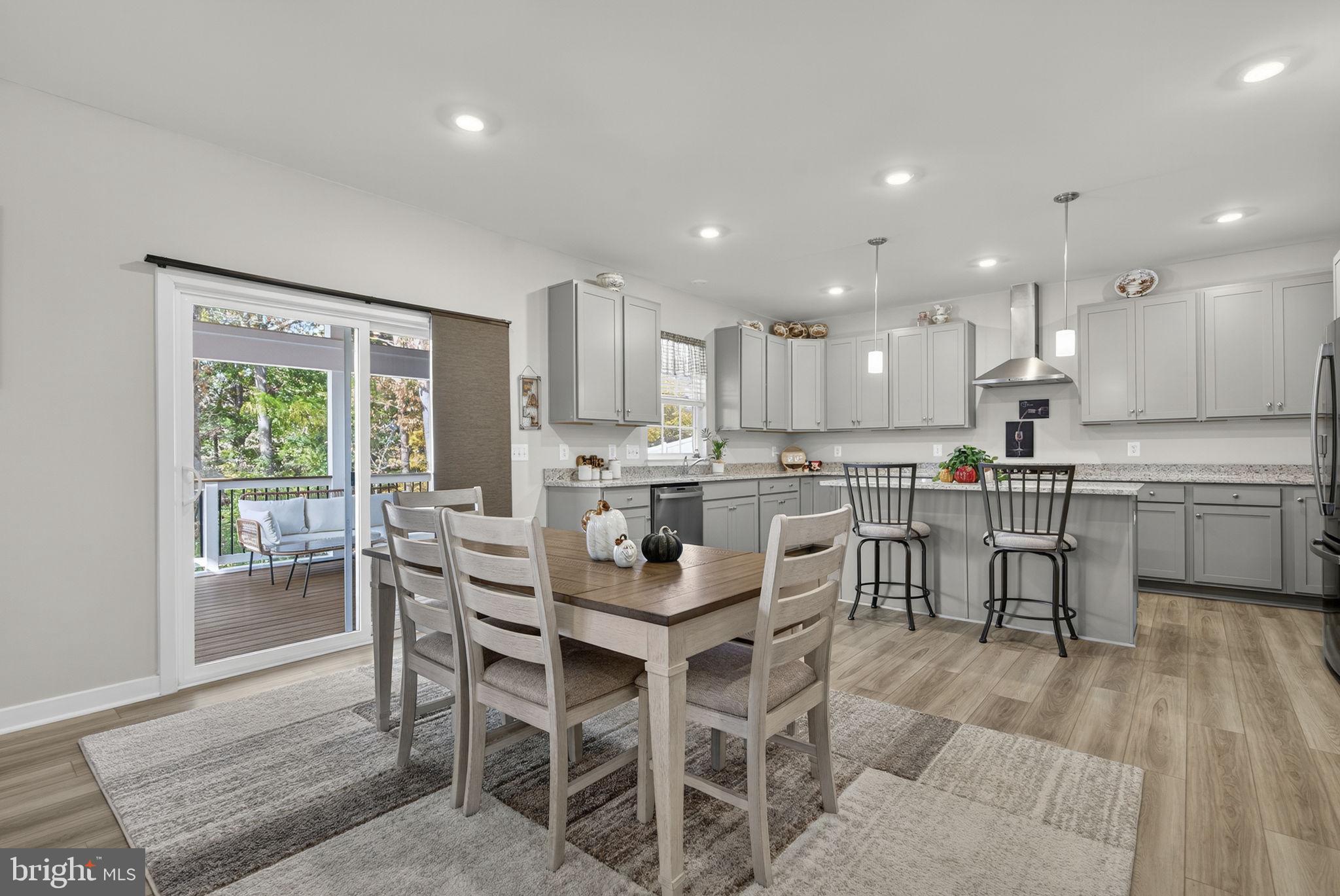 SENSENY VILLAGE - Residential