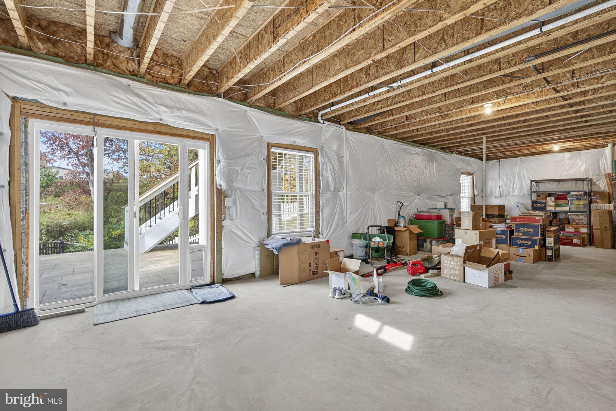 SENSENY VILLAGE - Residential