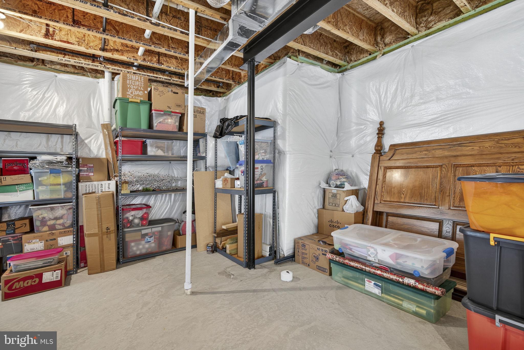 SENSENY VILLAGE - Residential