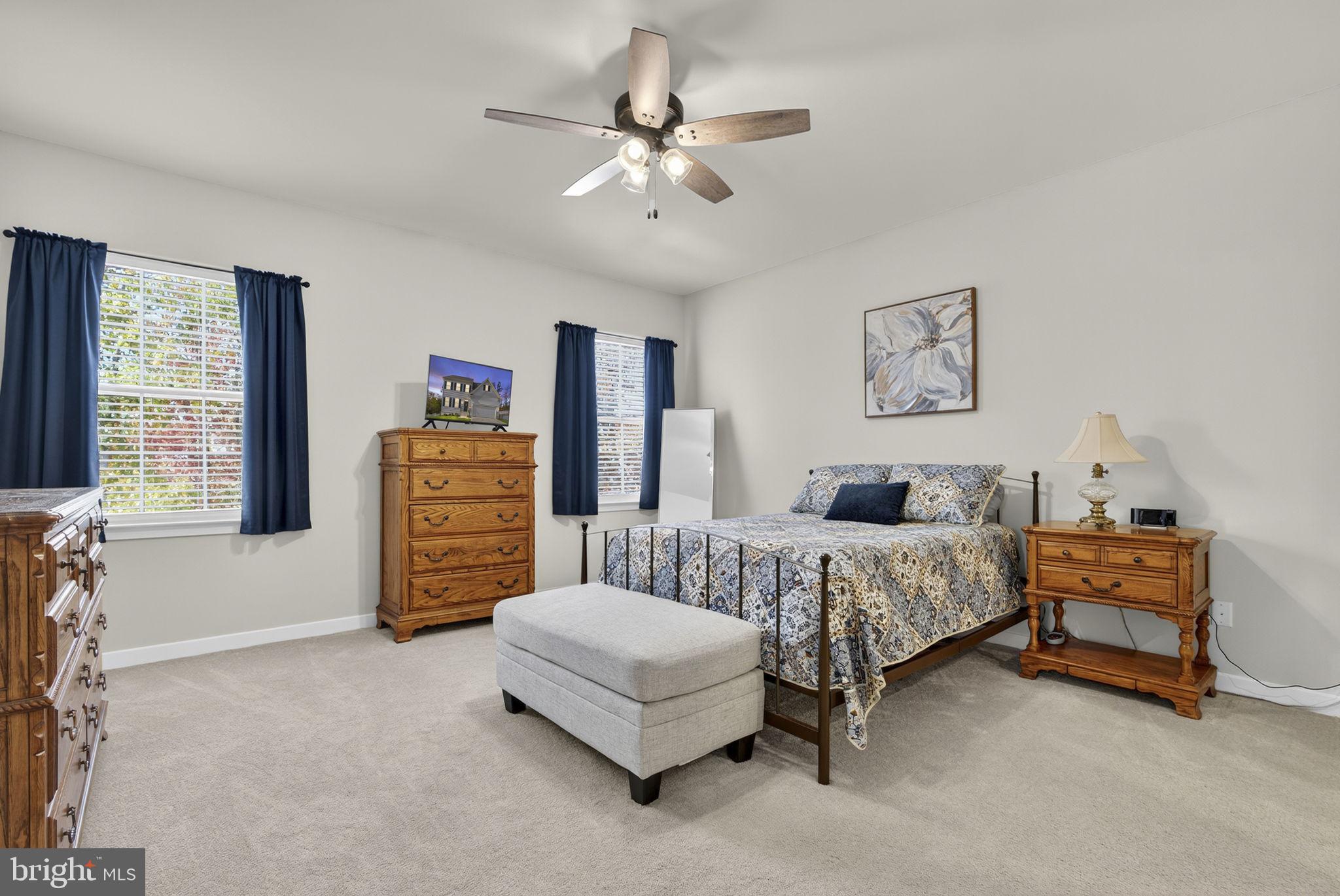 SENSENY VILLAGE - Residential