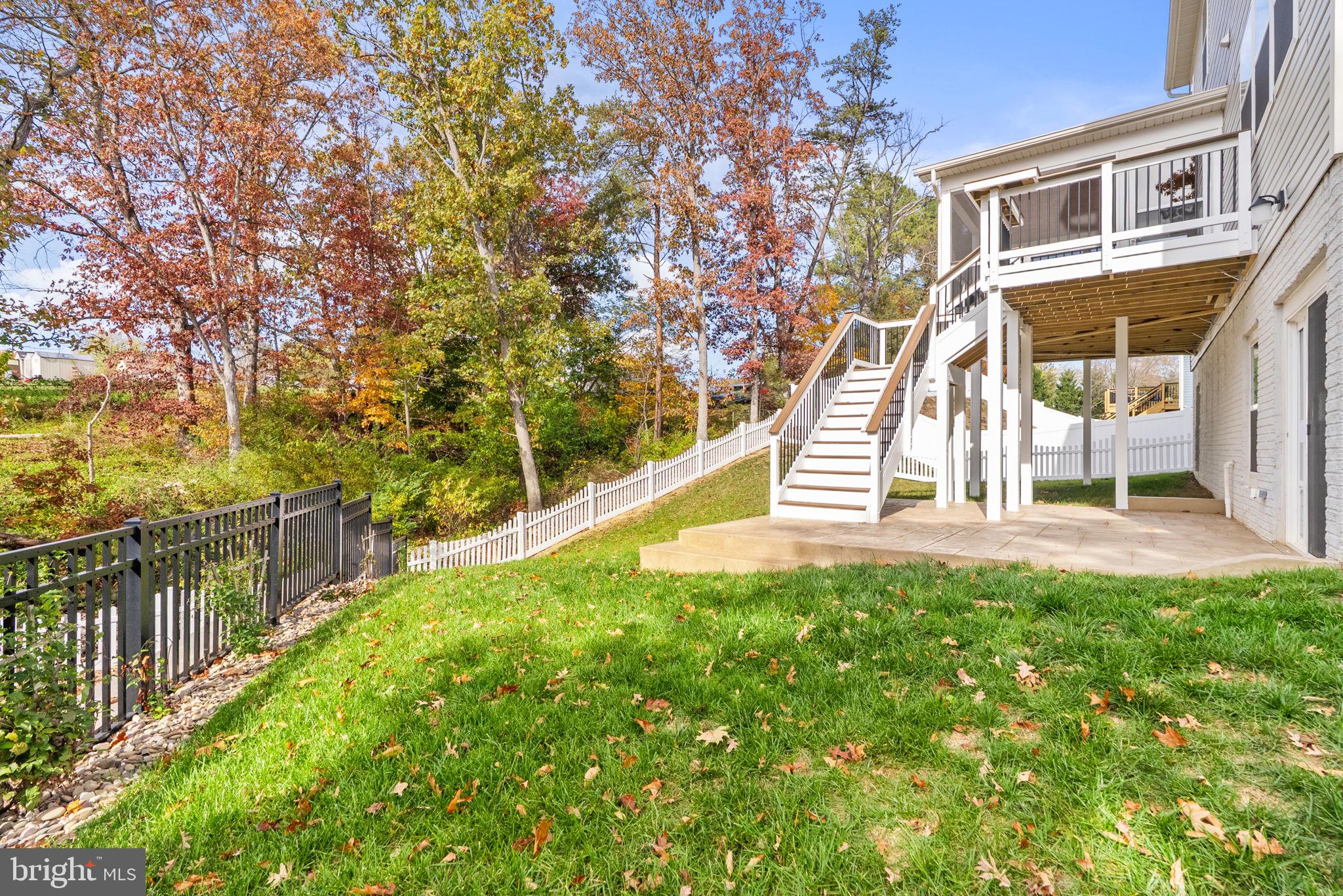 SENSENY VILLAGE - Residential