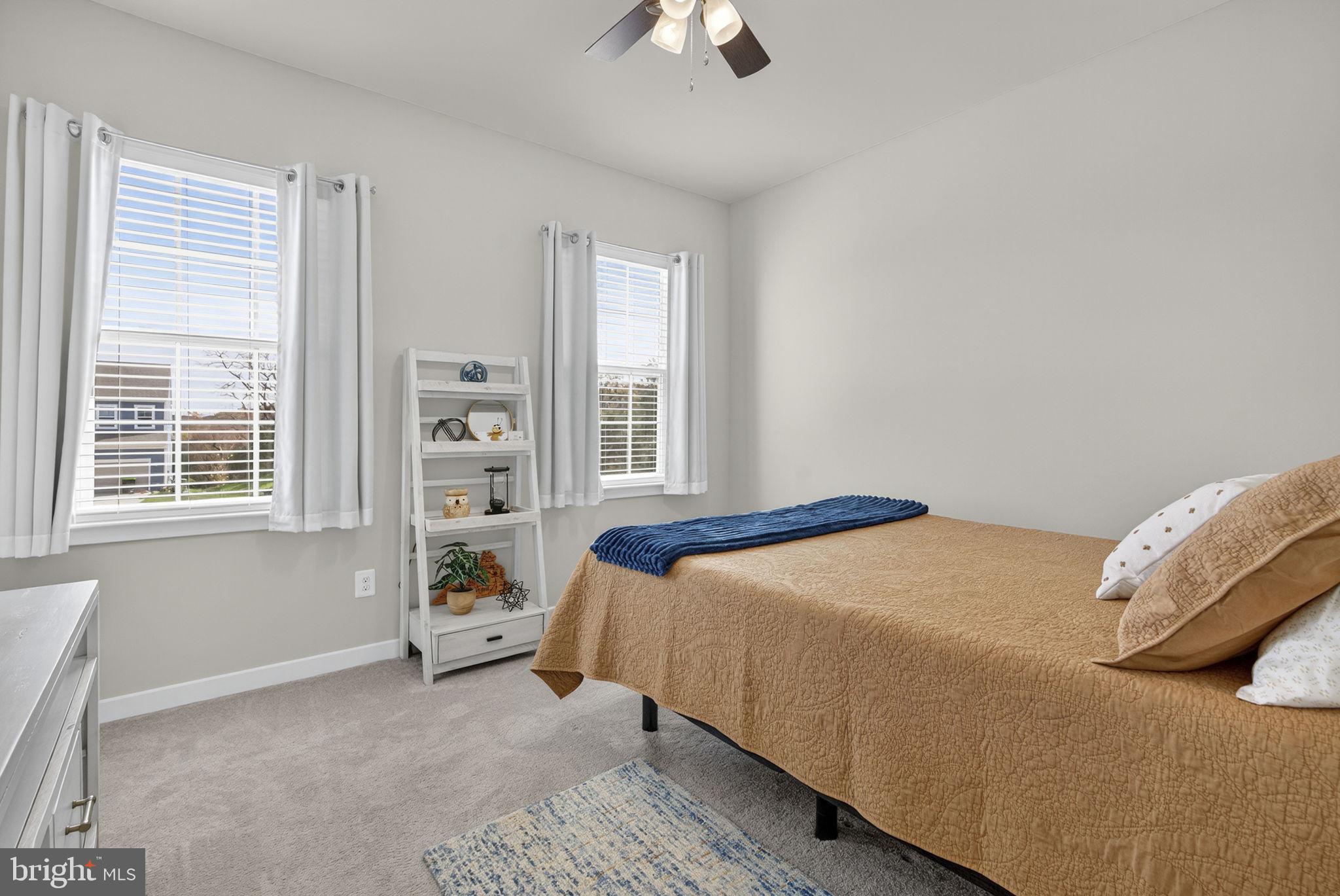 SENSENY VILLAGE - Residential