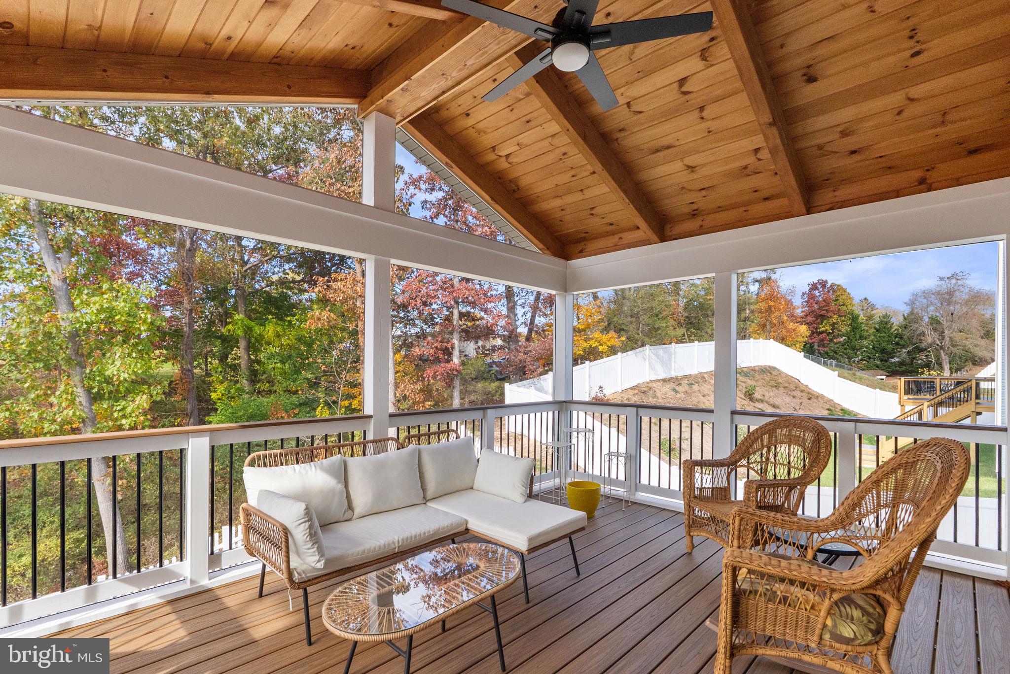 SENSENY VILLAGE - Residential