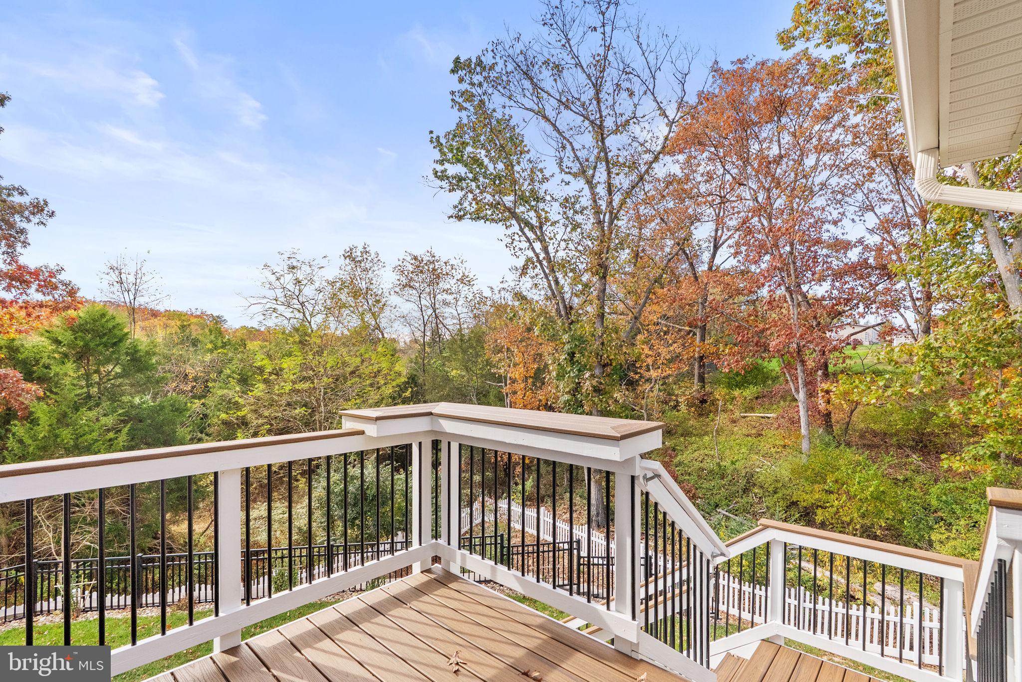 SENSENY VILLAGE - Residential