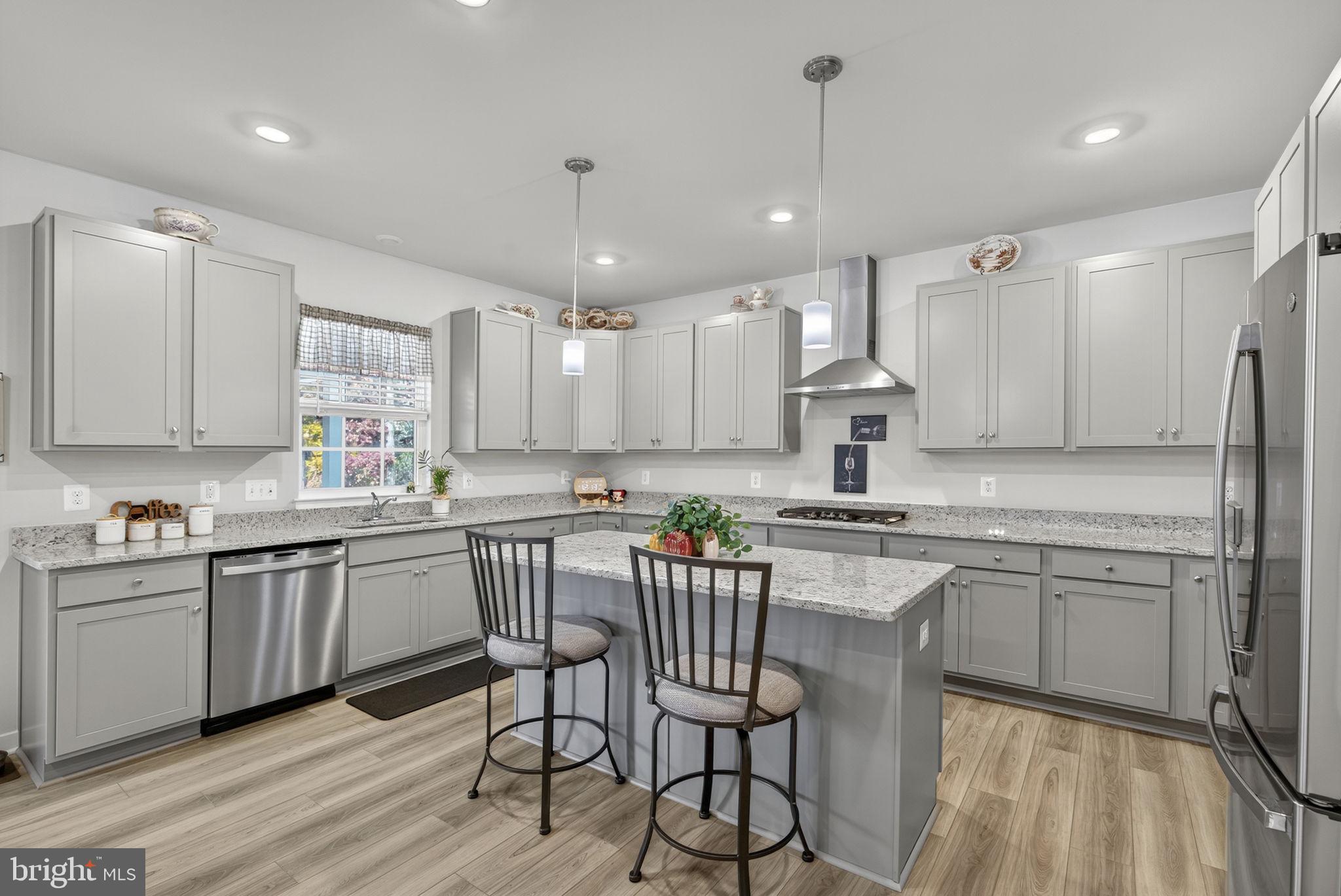 SENSENY VILLAGE - Residential