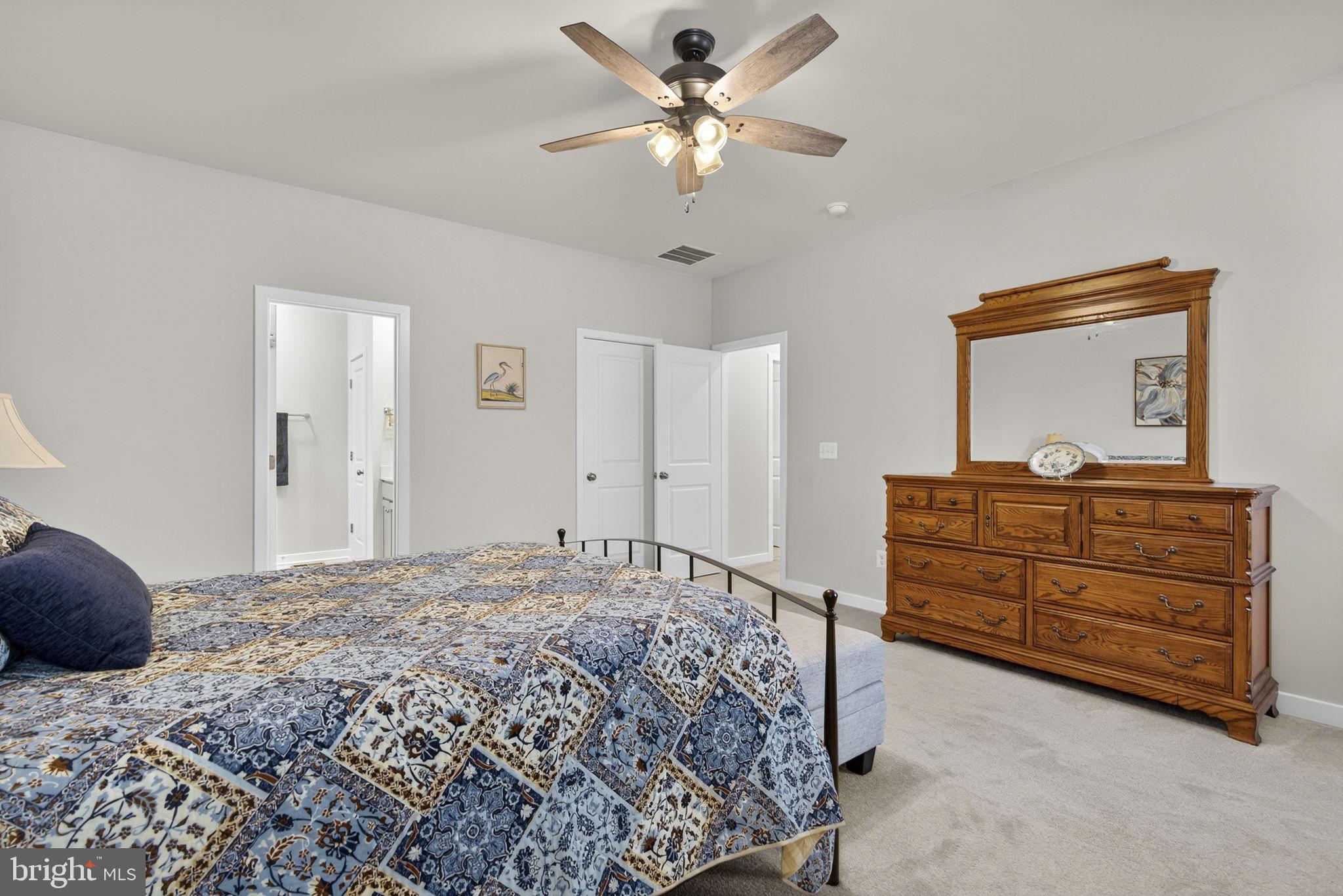 SENSENY VILLAGE - Residential